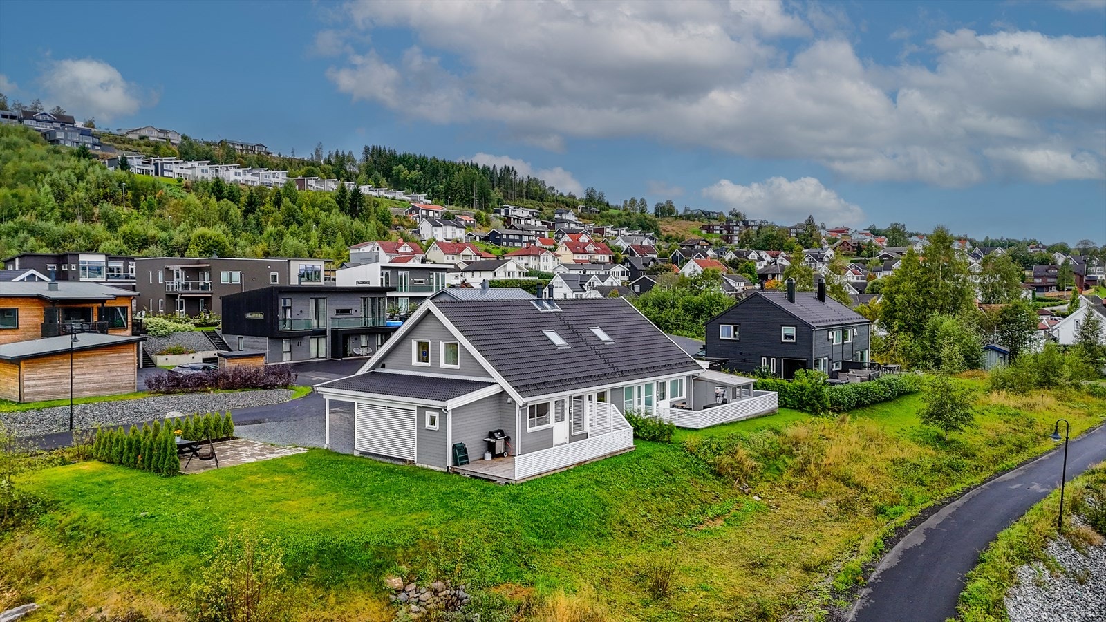 Nordvik Eiendomsmegling v/ Marthine Hagen presenterer Skoglundsletta 32B! Galleribilde