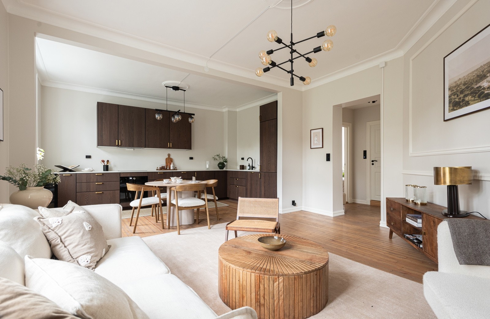 En lys og moderne 3-roms leilighet med attraktiv beliggenhet Galleribilde