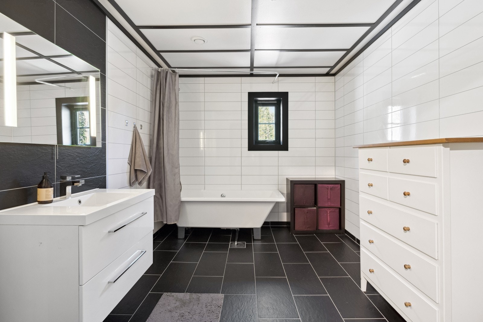 Bad i våningshuset Galleribilde