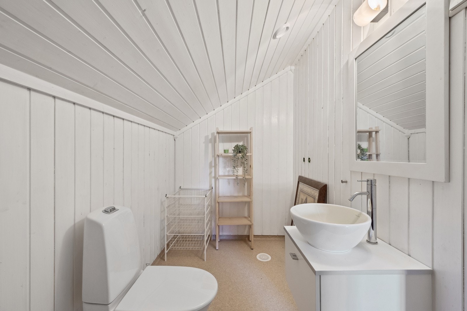 Toalettrom i 2. etasje i våningshuset Galleribilde