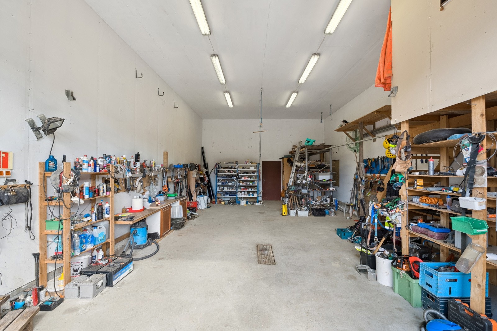 Verksted/garasje i uthuset Galleribilde
