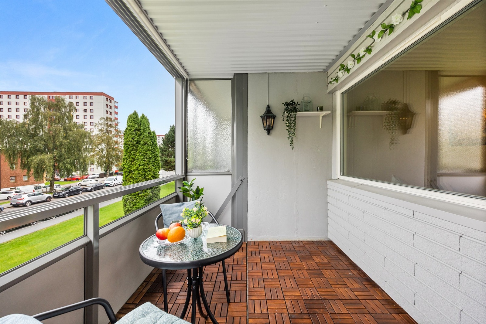 En lys og trivelig 2-roms andelsleilighet med god planløsning og sentral beliggenhet. Galleribilde