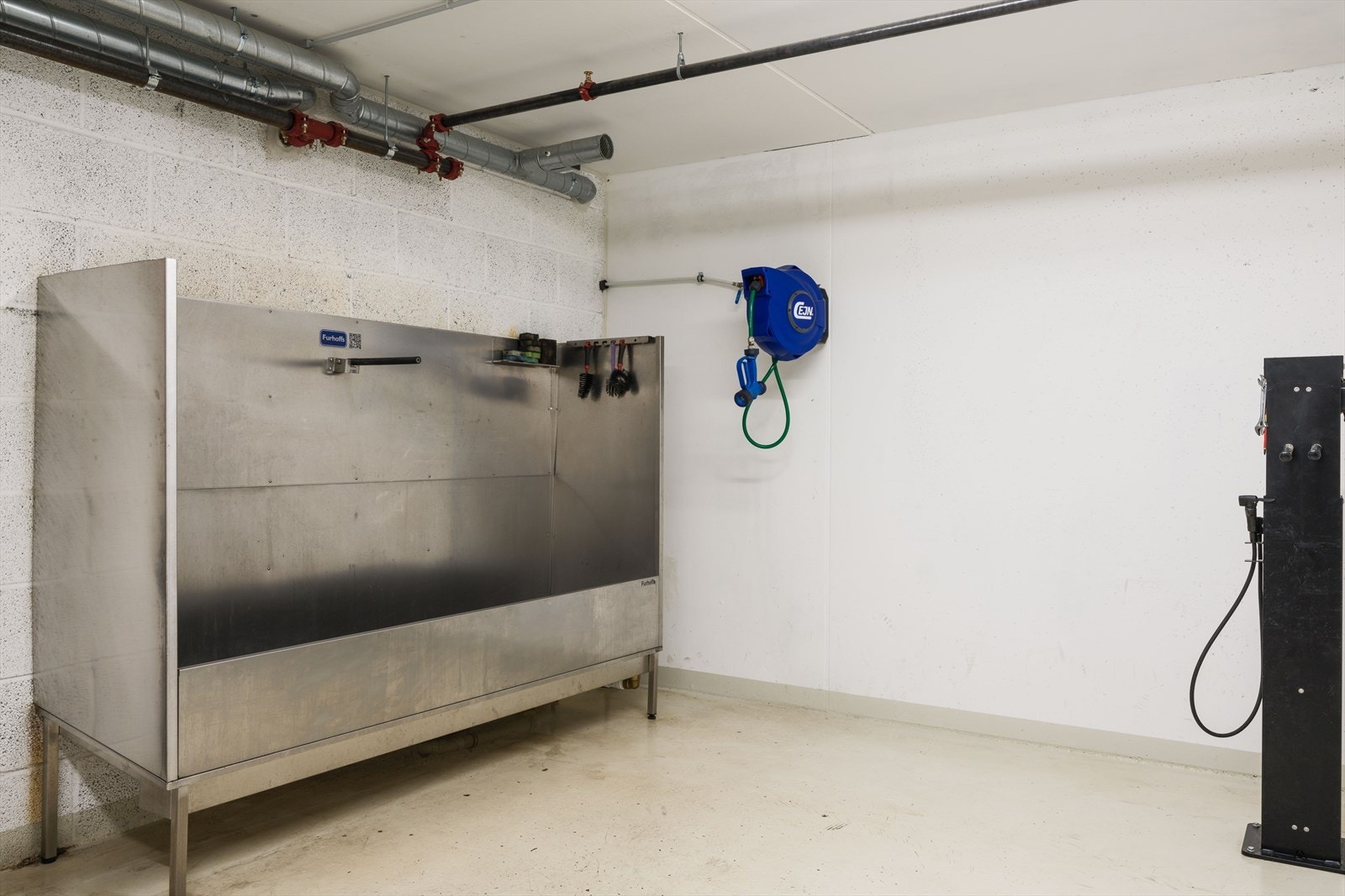 Her har du til og med sykkel/ hundevask! Galleribilde