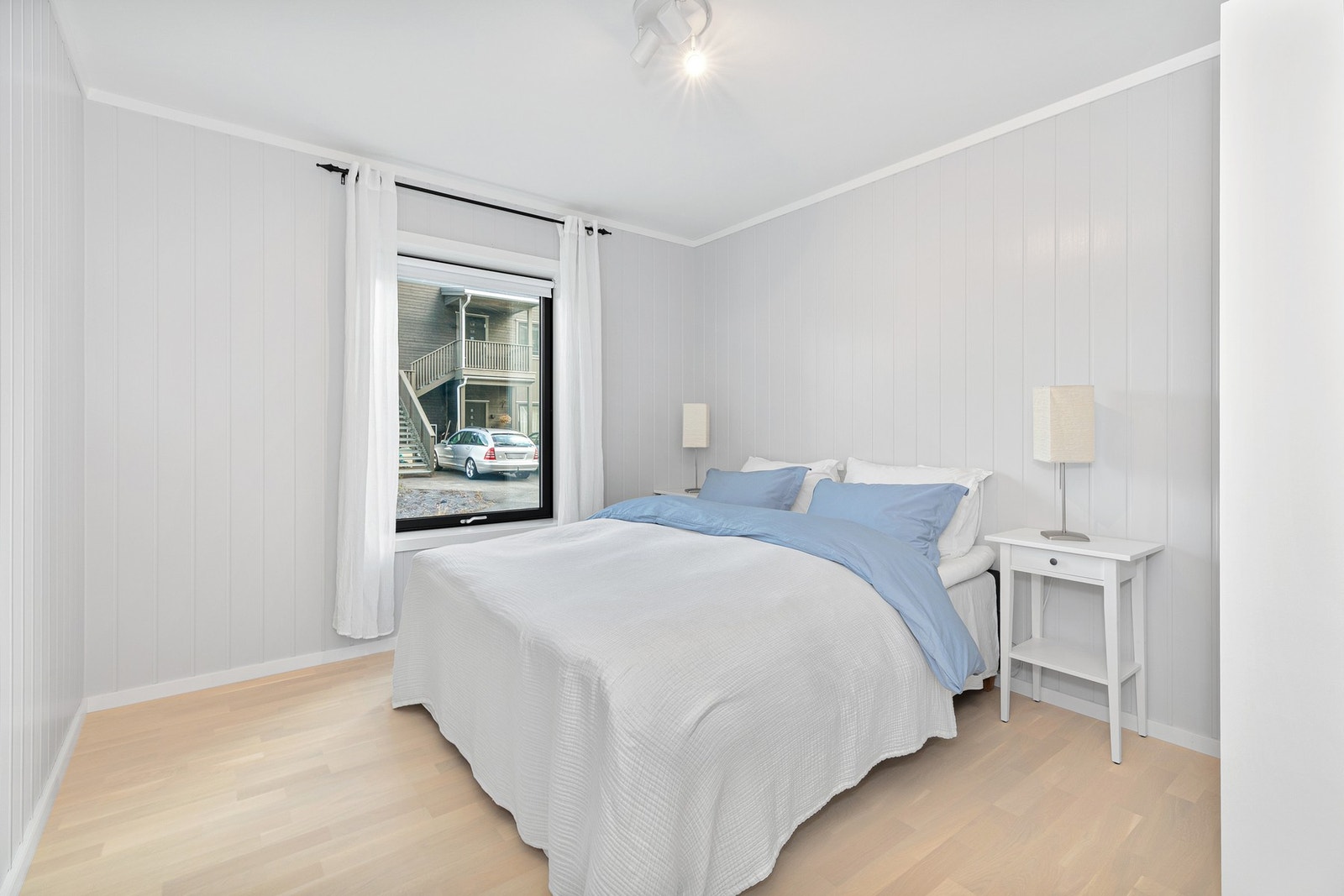 Tre soverom med moderne farger og god plass. Galleribilde