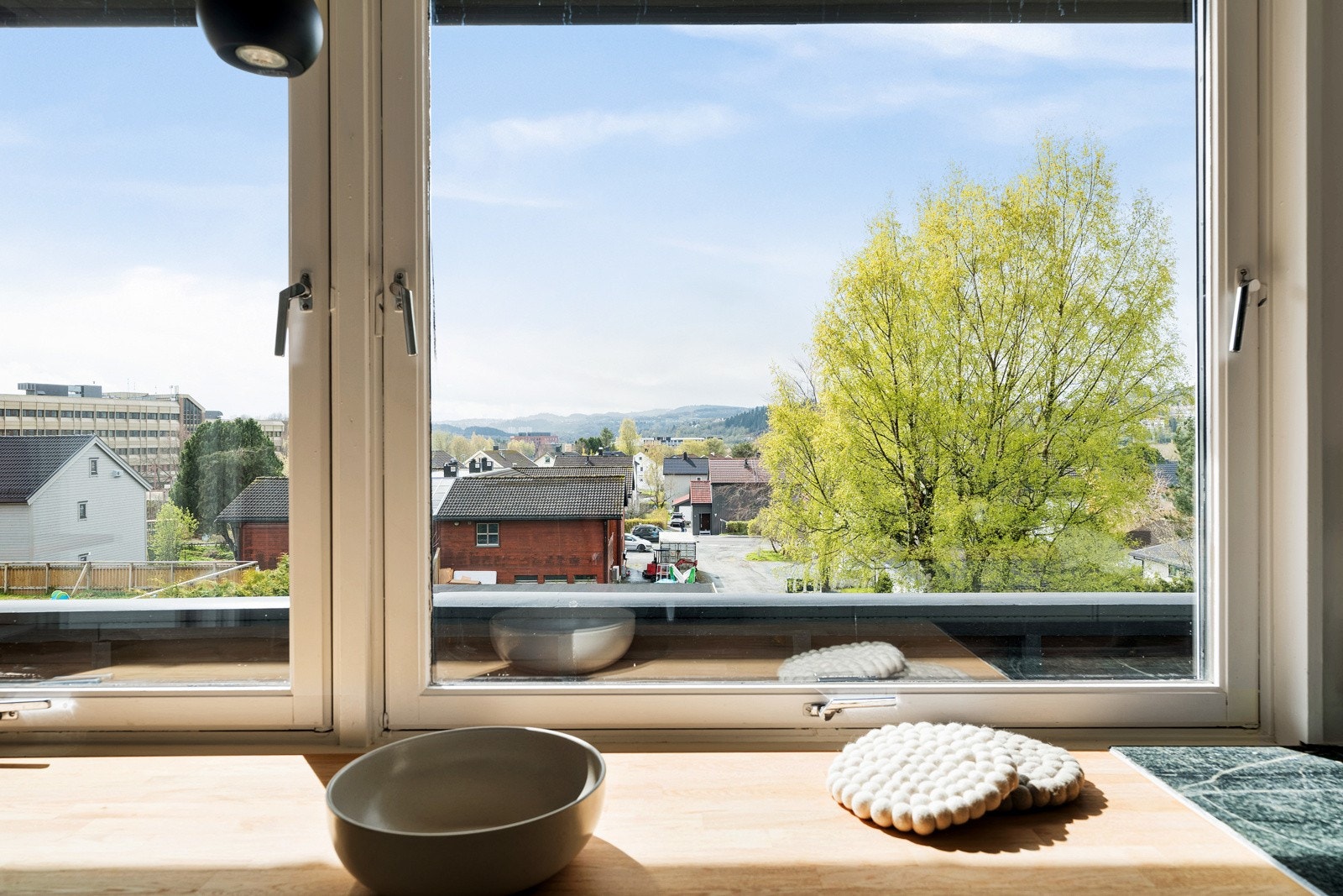 Flott og usjenert utsikt med lang solgang. Galleribilde