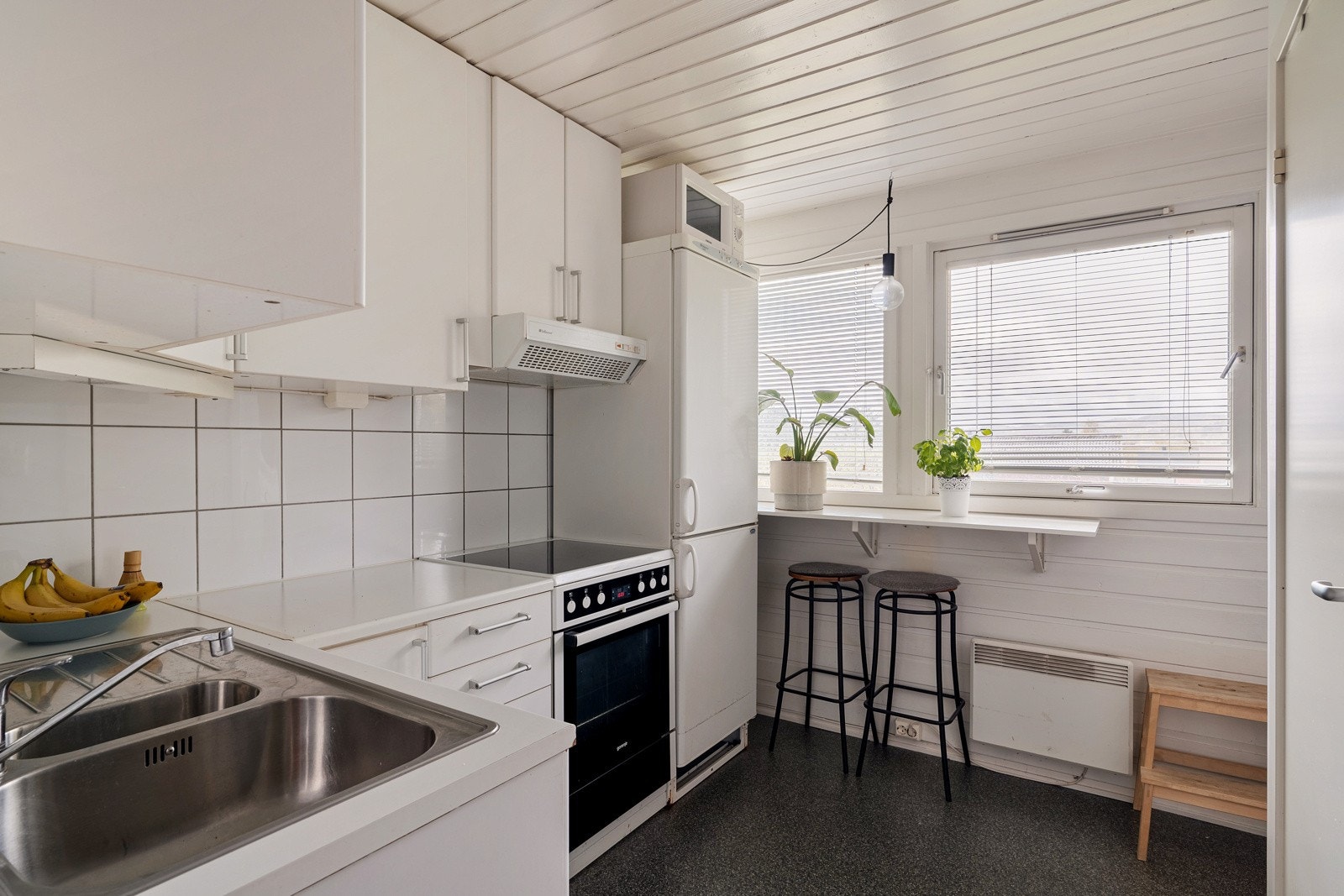 Kjøkken i utleiedel Galleribilde