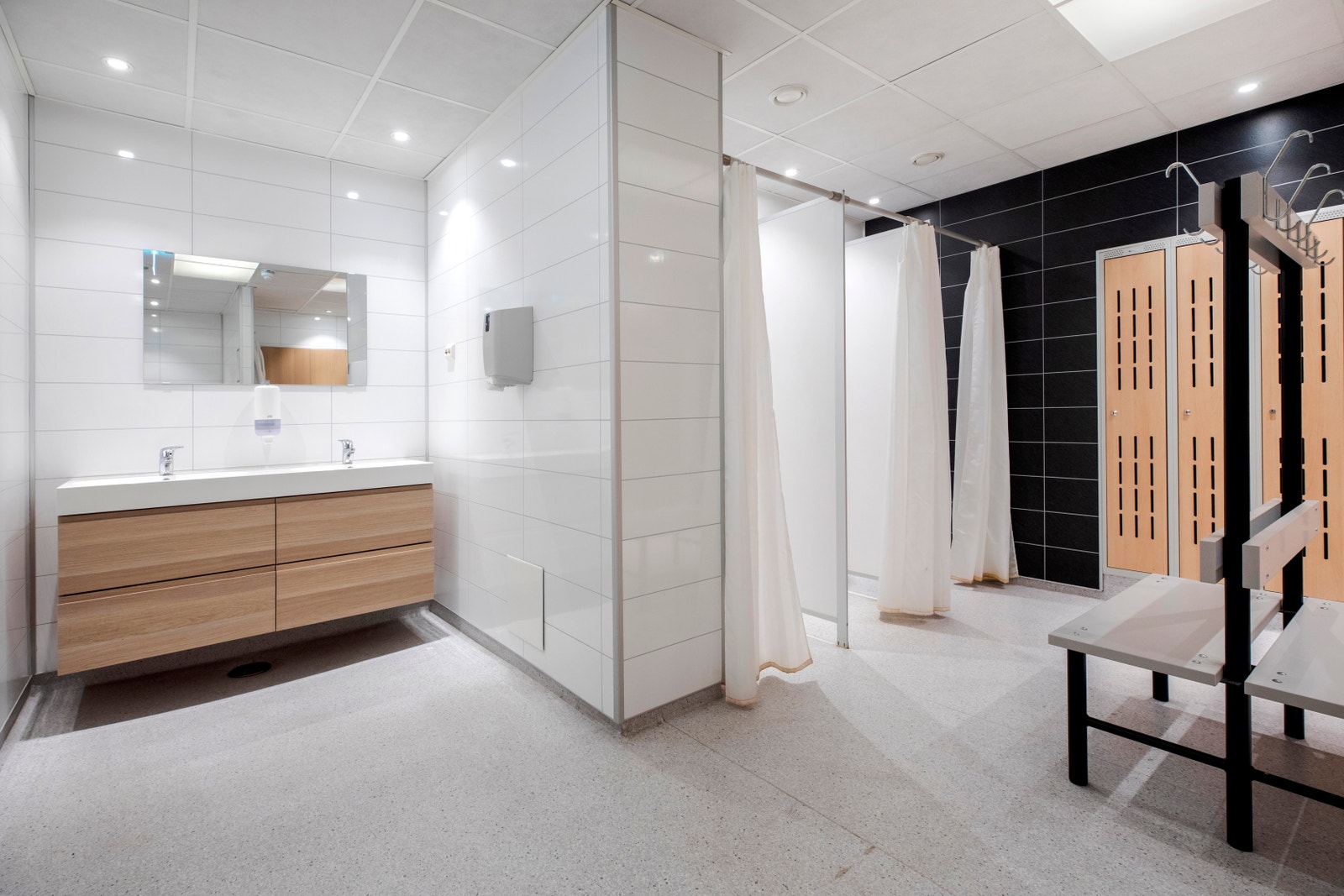 Nylig oppgraderte dusj/garderobe. Galleribilde