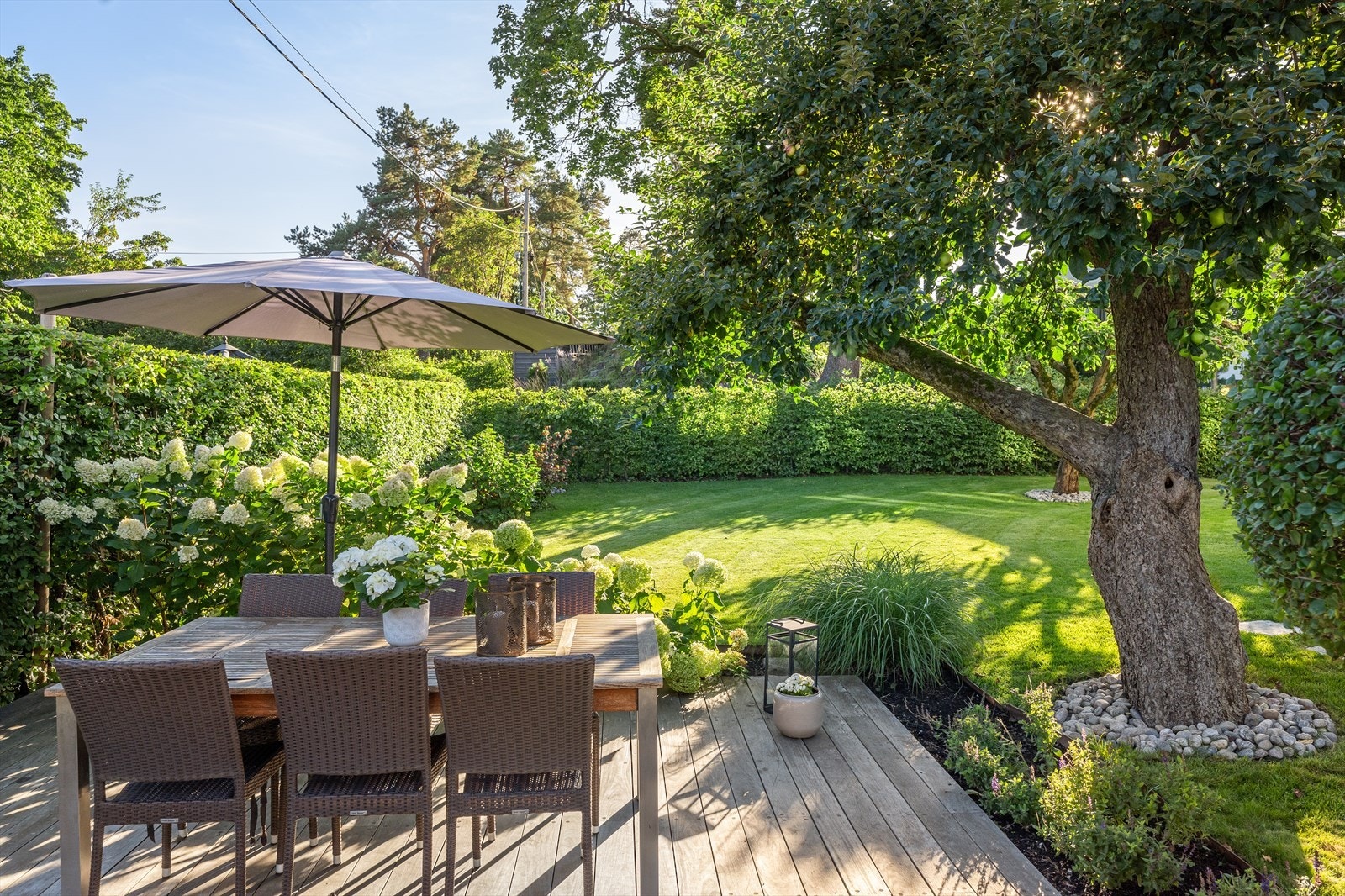 Her kan man nyte solen helt frem til kl. 20.00 om sommeren. Galleribilde