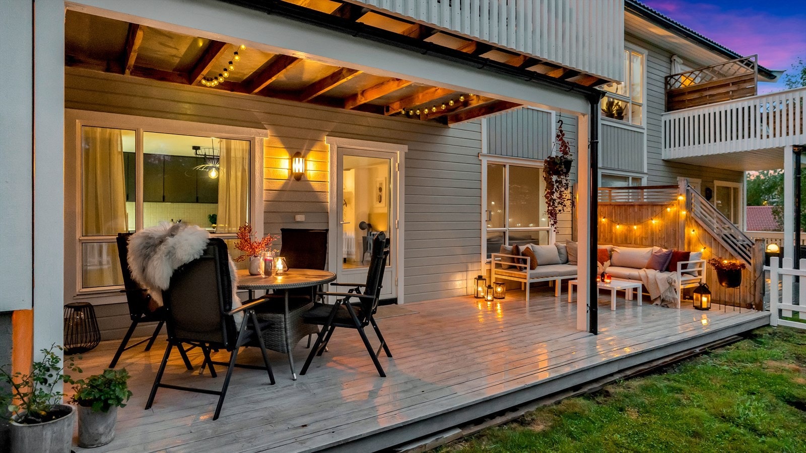 Her er det plass til både sittegruppe og grill, noe som gjør det til det perfekte stedet for sommerens sammenkomster Galleribilde