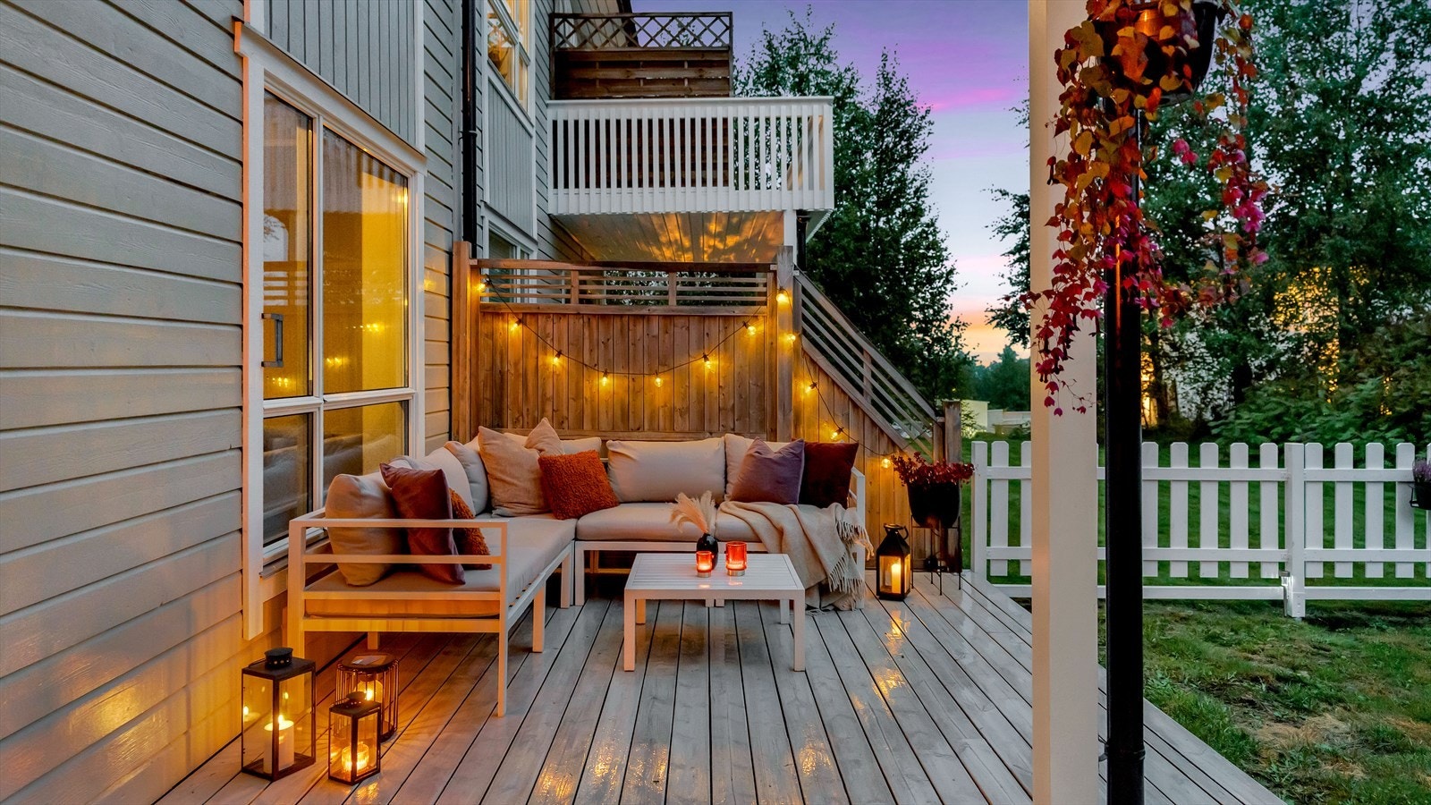 Krok med plass til hagemøbler perfekt for koselige kvelder på terassen. Galleribilde