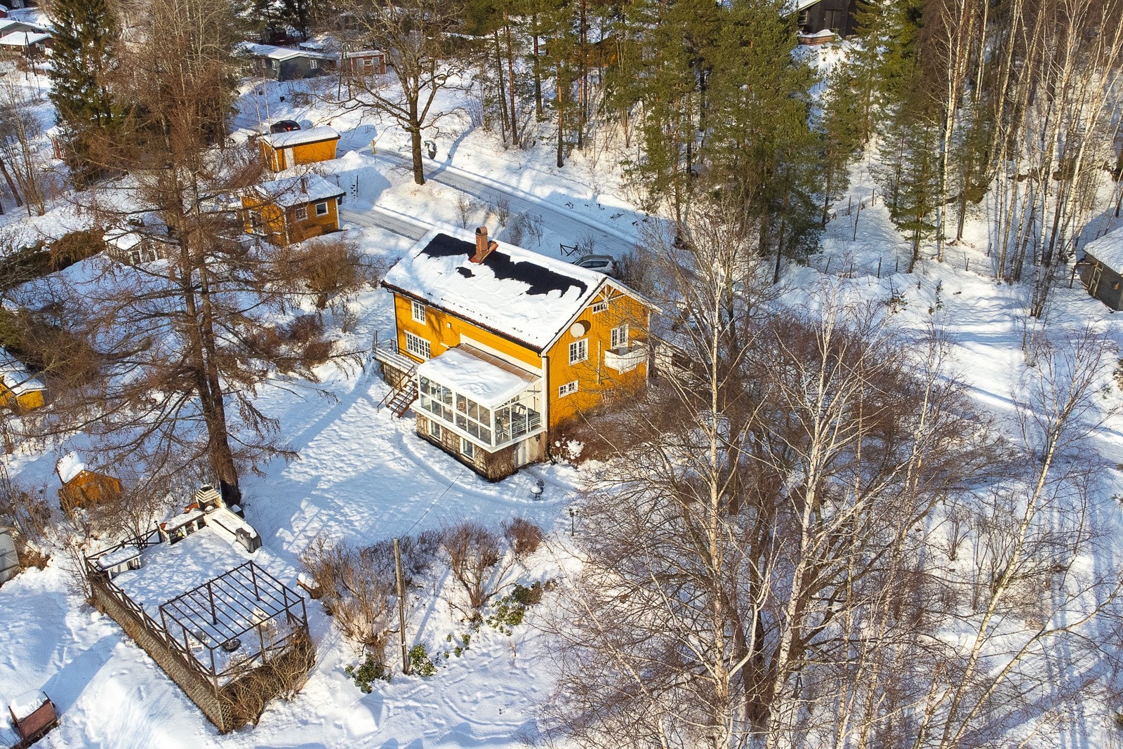 I 2022 fikk el-anlegget vesentlige oppgraderinger, og fagfolk etablert da et nytt solcelleanlegg på taket. Galleribilde