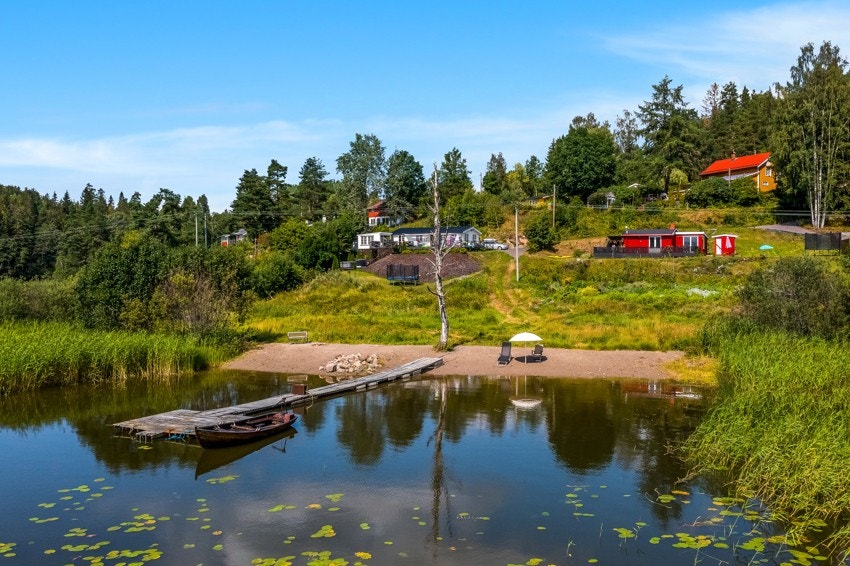Sommerbildene er fra selgers tidligere kjøp. Galleribilde