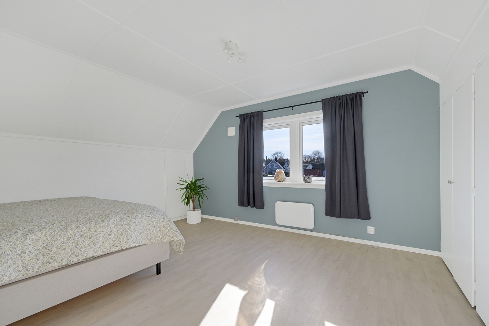 Soverom 1 av 3 i 2. etasje. Galleribilde