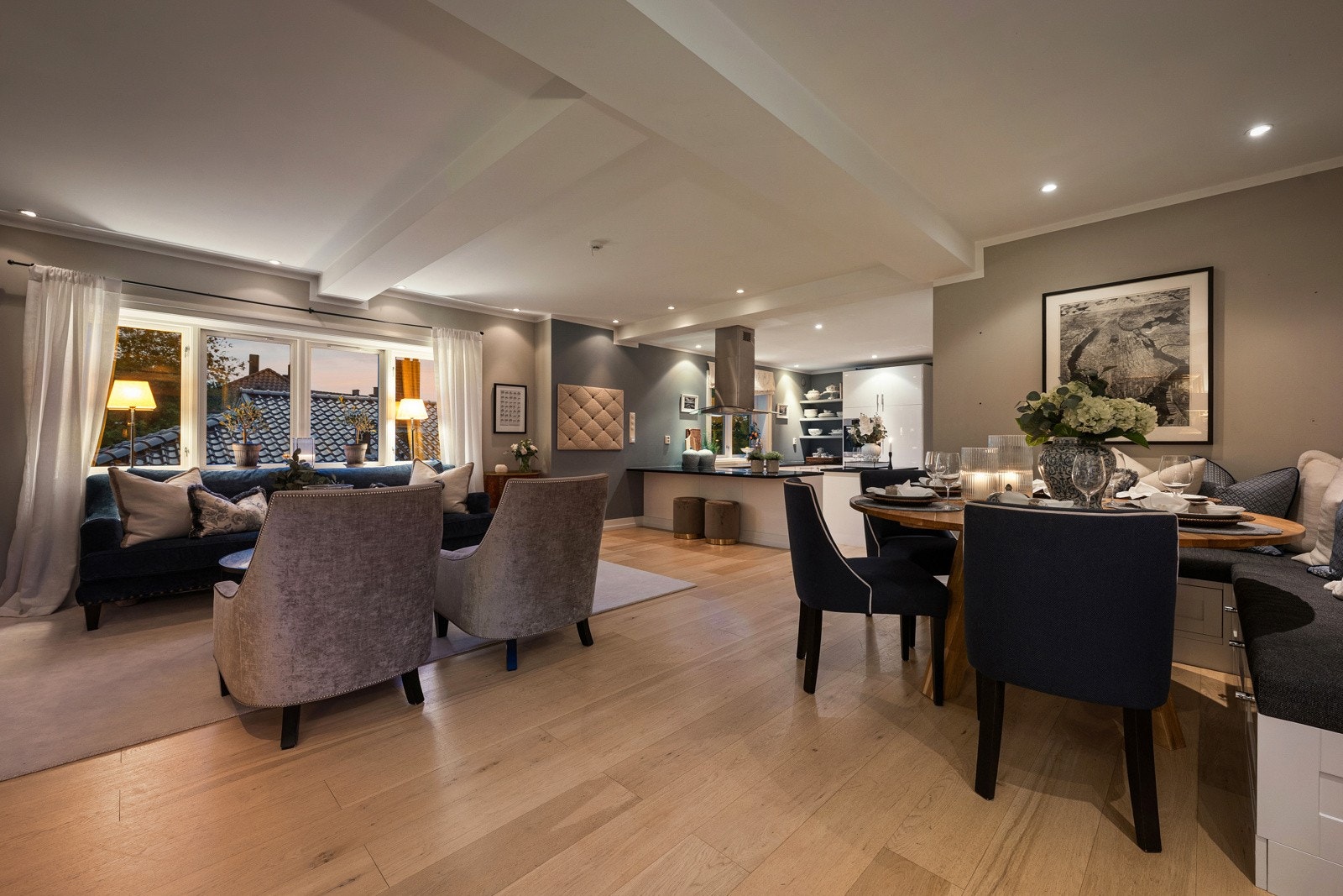 Snekkerbygde løsninger og praktiske løsninger Galleribilde