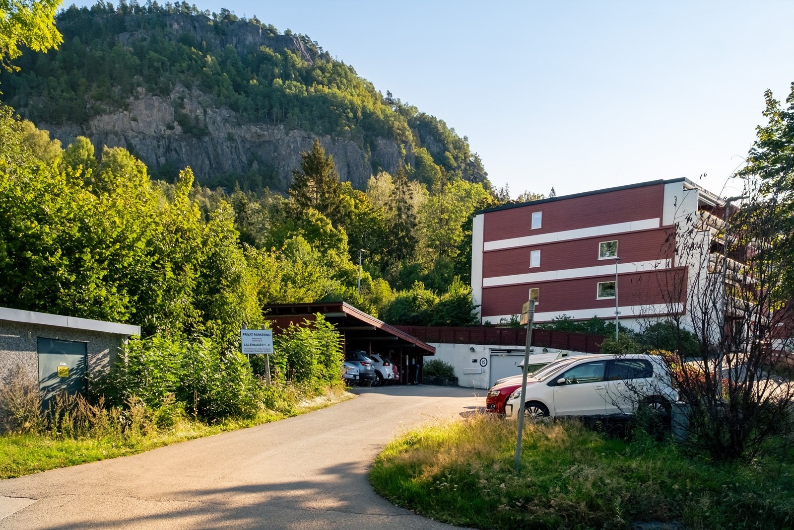 Her bor du nedenfor Kolsåstoppen - ideelt for friluftsliv og trening i hverdagen. Galleribilde