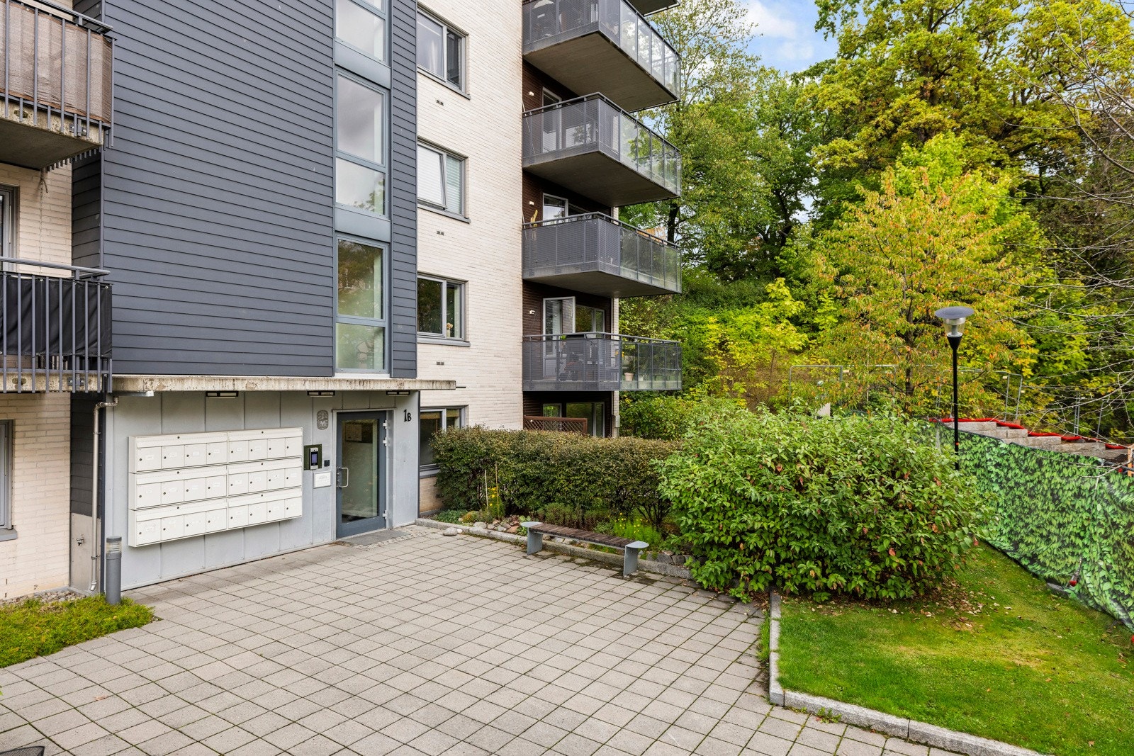 Inngangsparti. Galleribilde