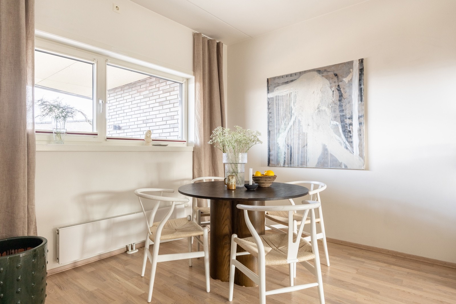 Spiseplass ved kjøken Galleribilde