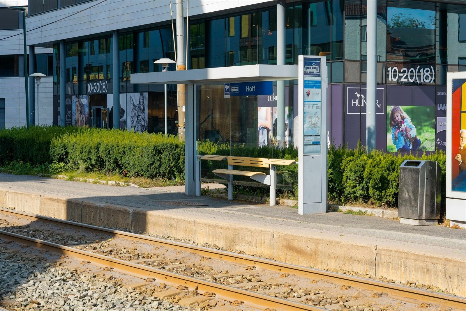 Hoff Trikkeholdeplass Galleribilde