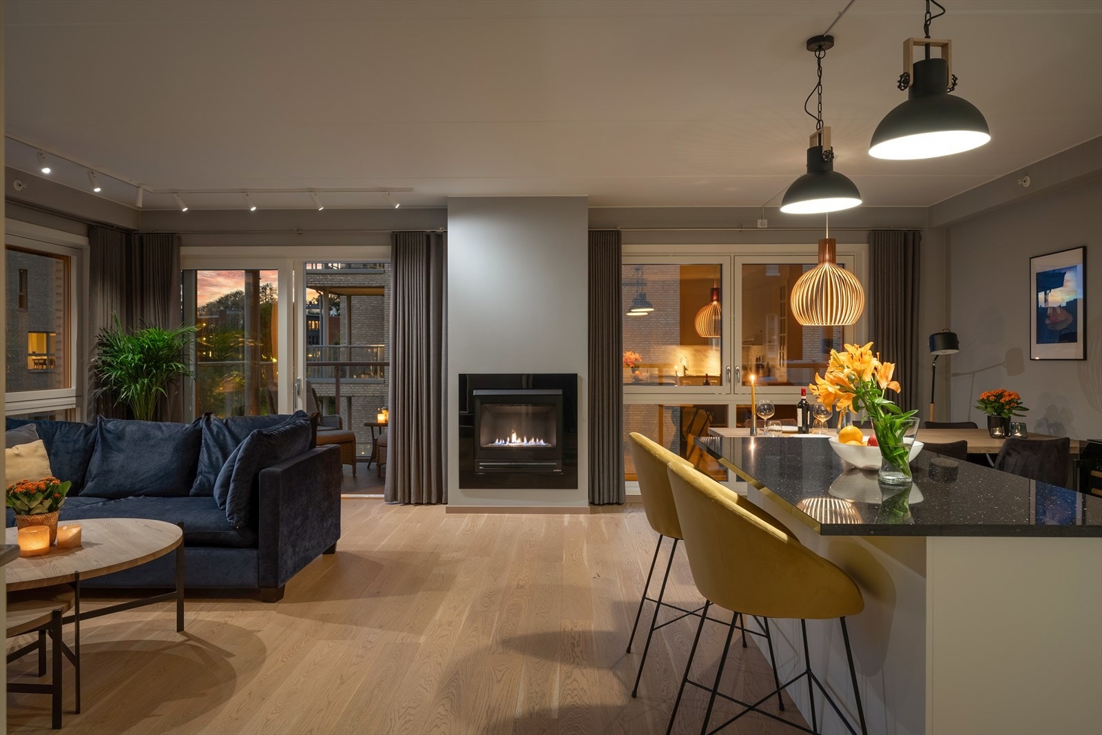 Benjamin Ådna v/Nordvik har gleden av å presentere denne lekre 4-roms hjørneleiligheten i byggets 4. etasje. Galleribilde