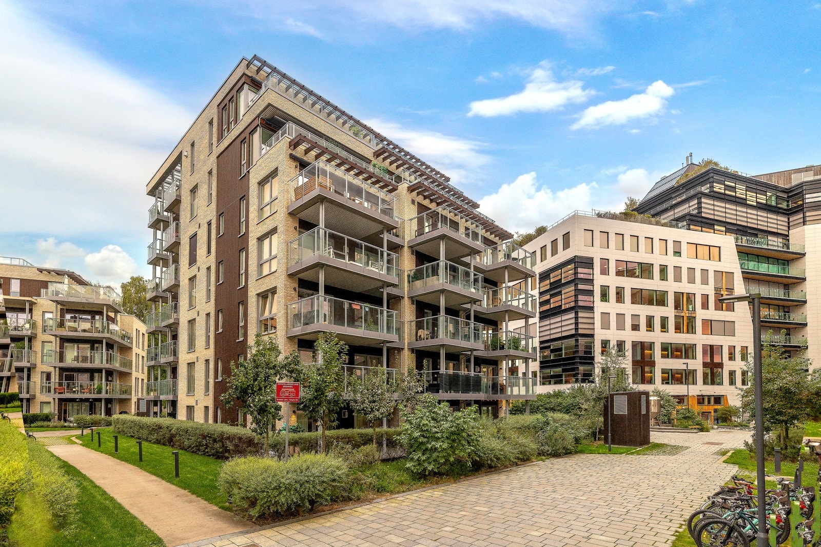 Harbitzalléen Boligsameie 27-41 består av 162 seksjoner Galleribilde