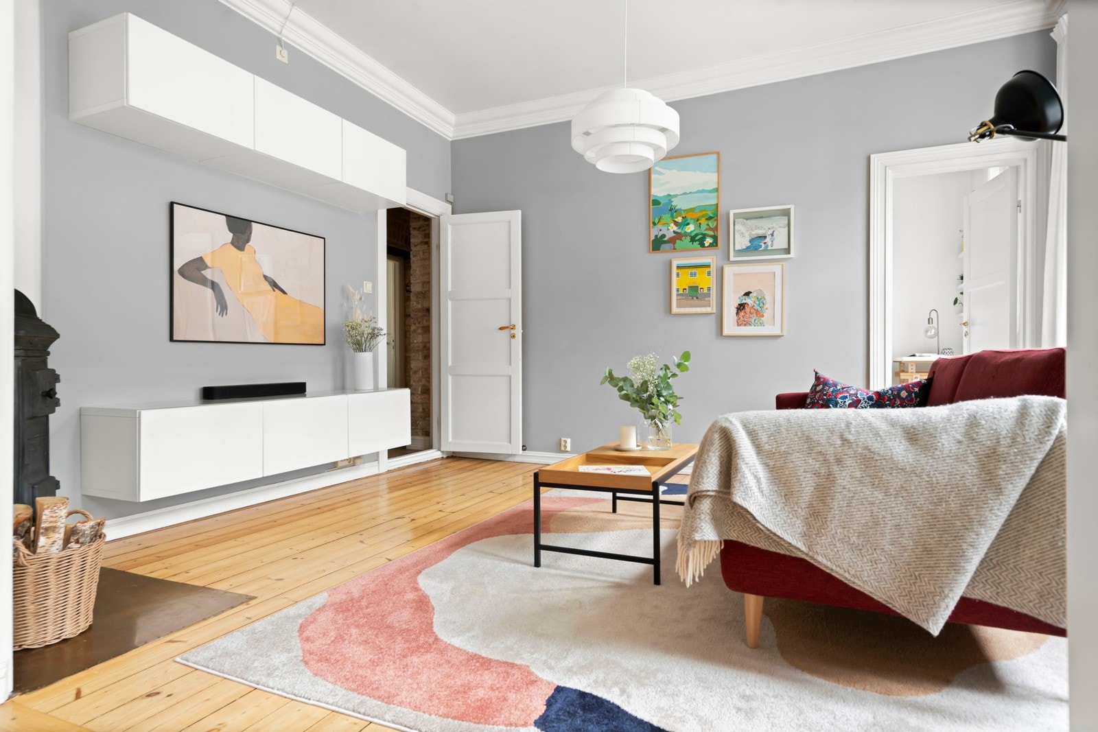 Naturlig avstand til tv-vegg. Galleribilde