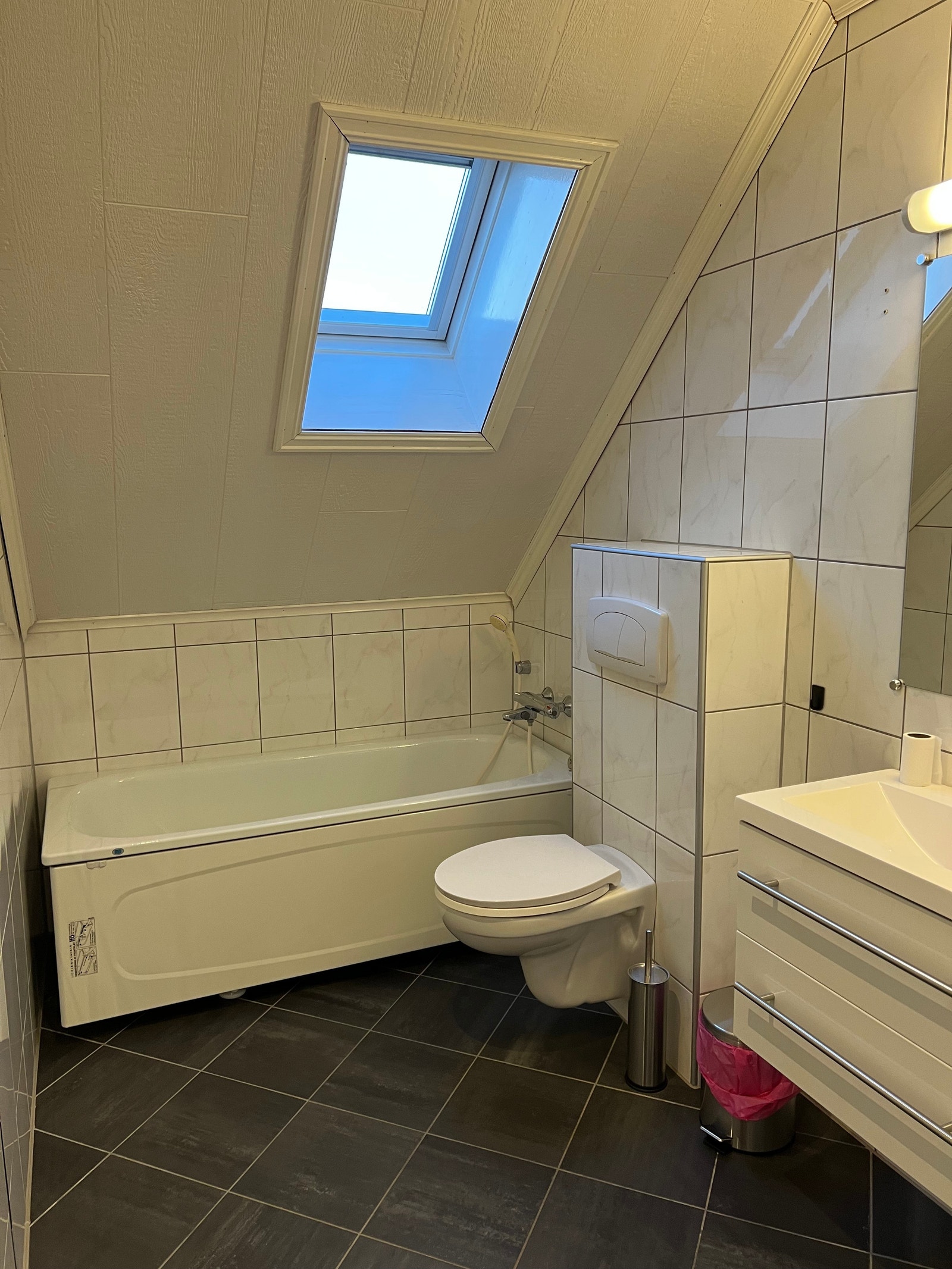 Bad oppe Galleribilde