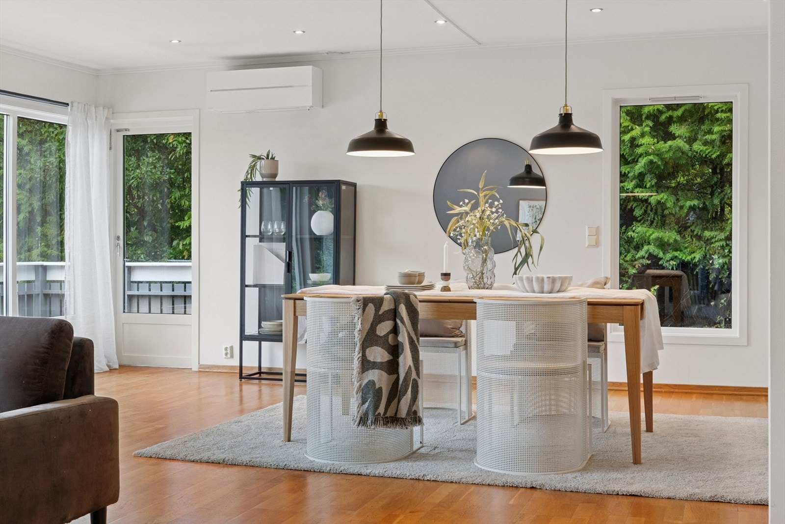 Fra stuen er det direkte utgang til balkongen Galleribilde