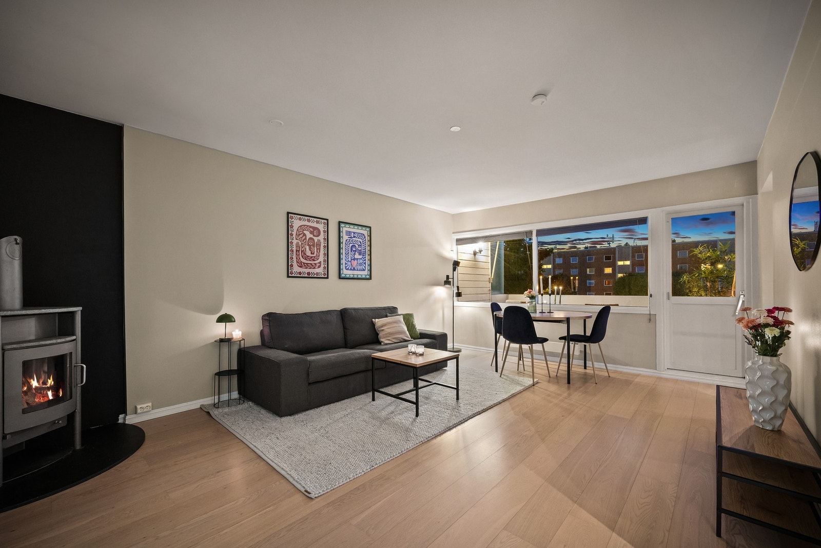 Her får du en moderne og flott leilighet i populære Haraløkka borettslag Galleribilde