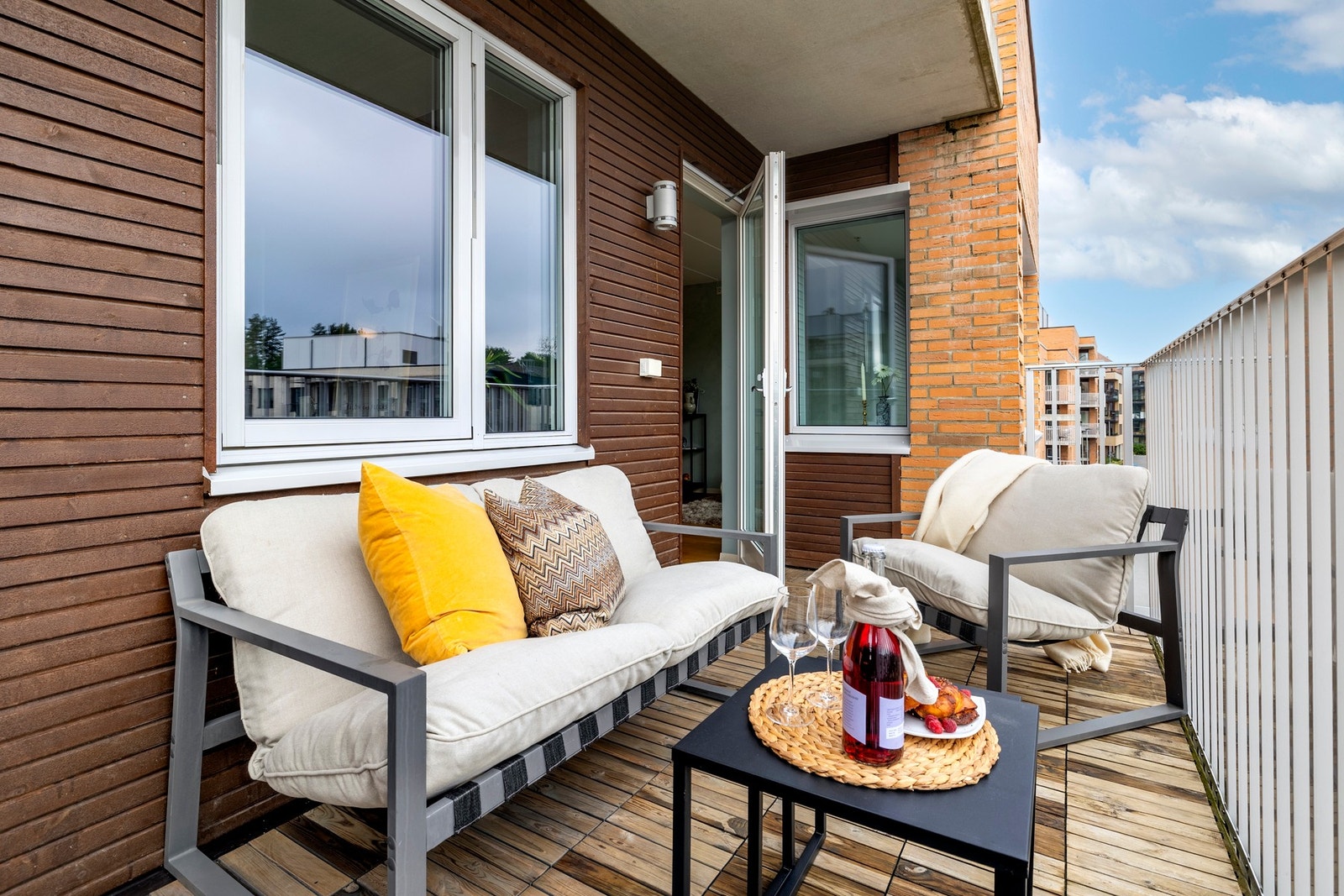 Herfra kan man nyte utsikten utover fellesarealene. Galleribilde