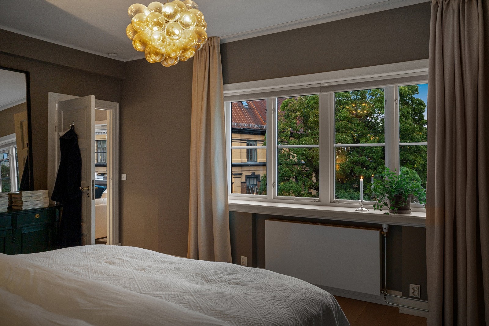 Kveldsbilde. Galleribilde