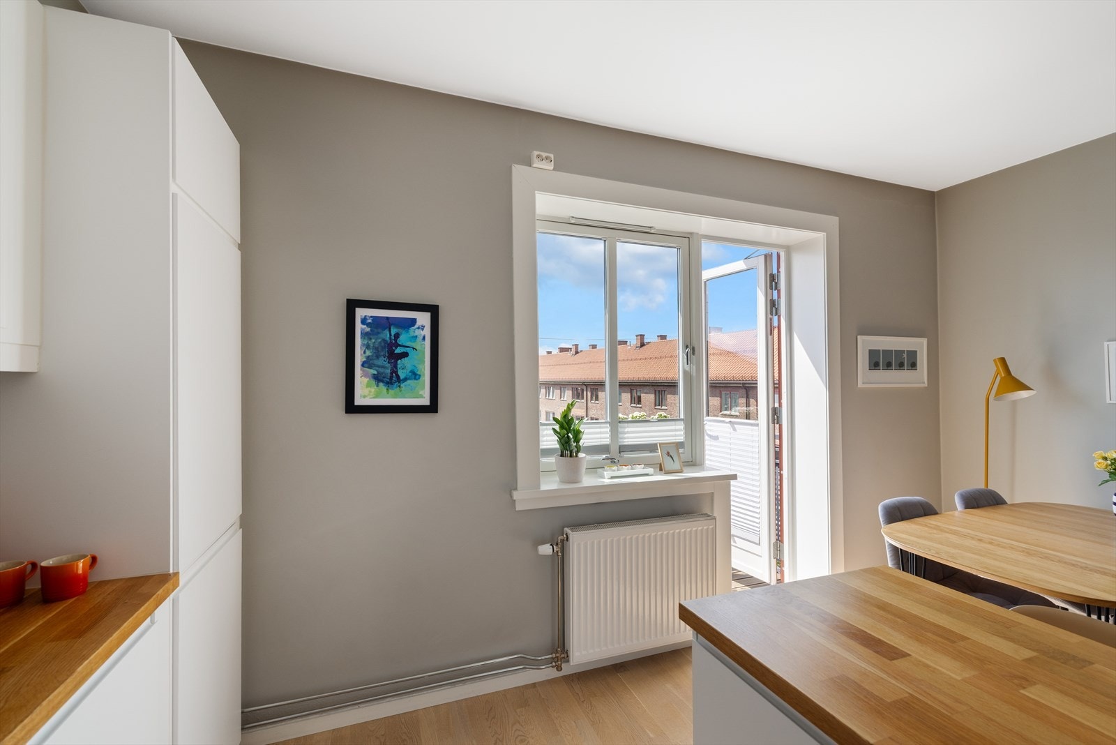 En hyggelig 2-roms med solrik balkong og smart planløsning. Galleribilde