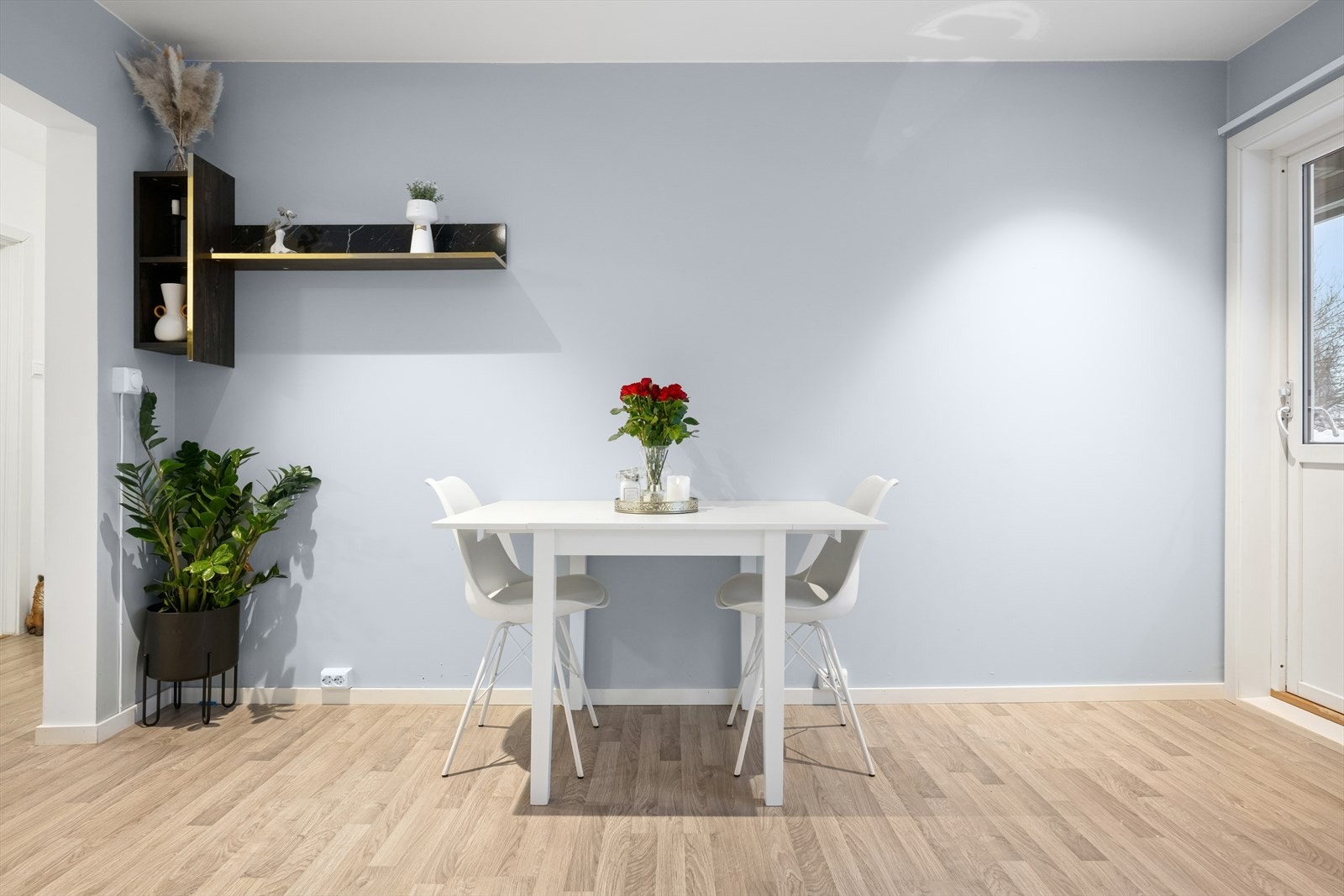 Spisegruppen får god plass i egen sone Galleribilde