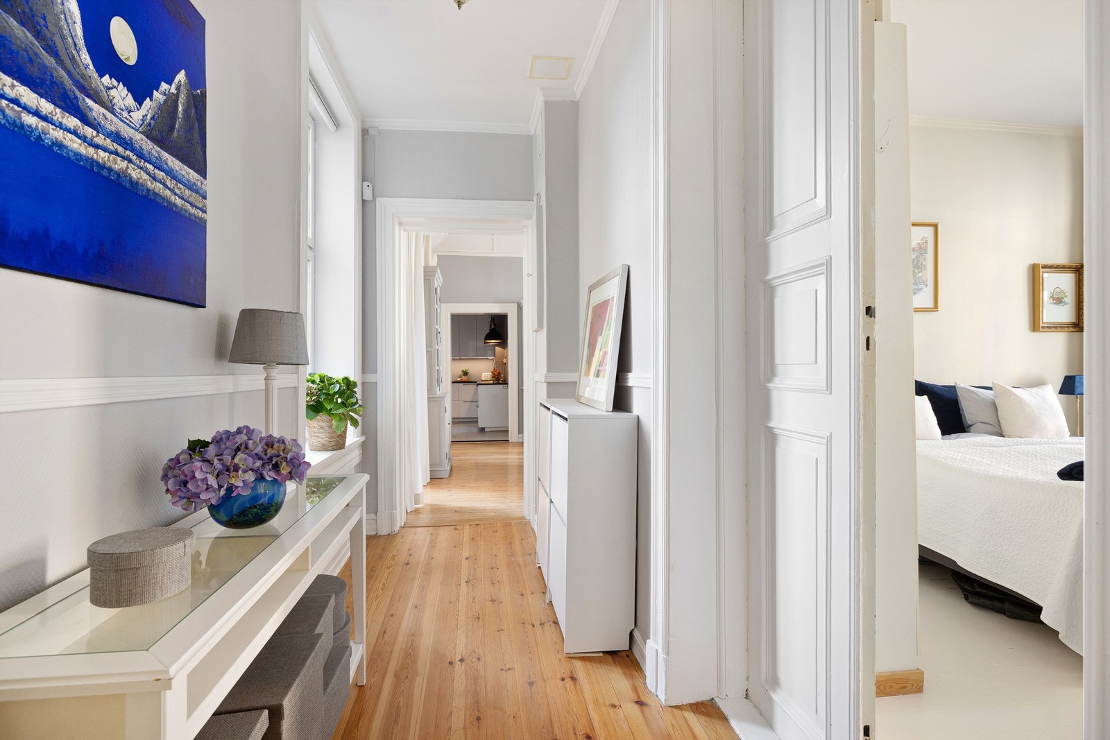 Fra entréen er det adkomst til hovedsoverom. Galleribilde