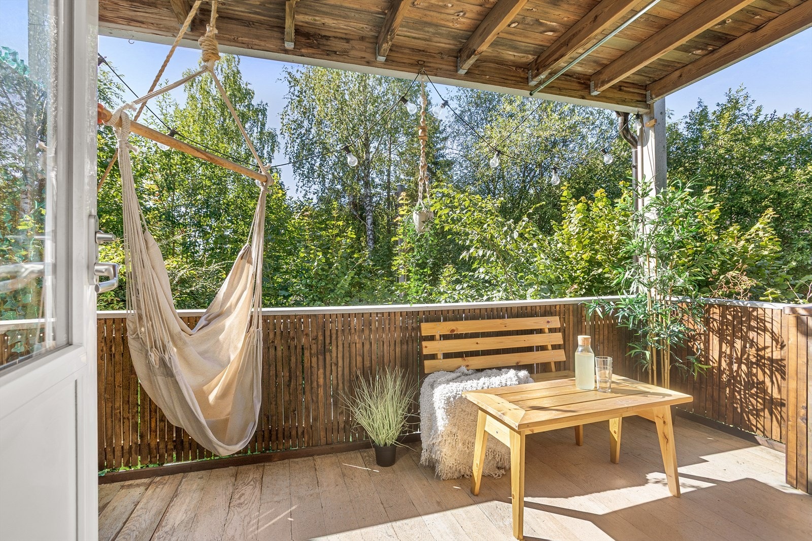 Her er det både naturskjønt utsyn samtidig som det er lite innsyn. Galleribilde