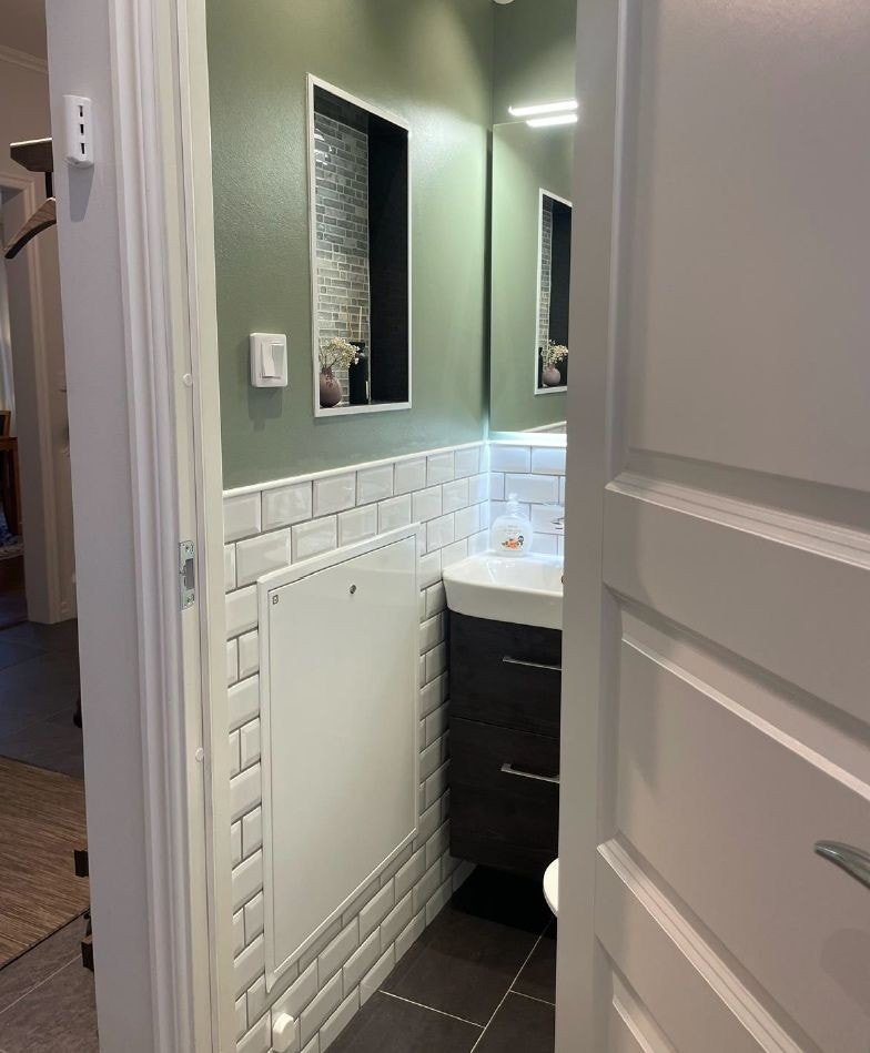 Toalett nere Galleribilde