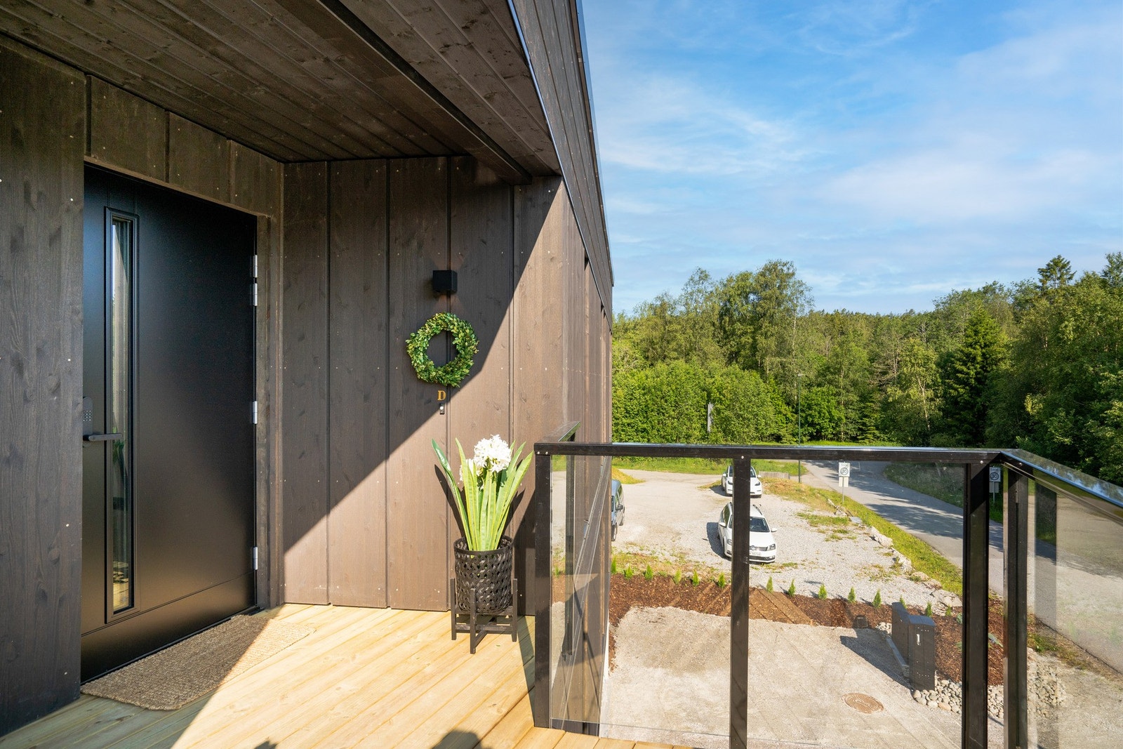 Hyggelig inngangsparti.
NB: Bilder er tatt i forholdsvis lik leilighet i etasjen over (Missingfjellet 5D) Galleribilde