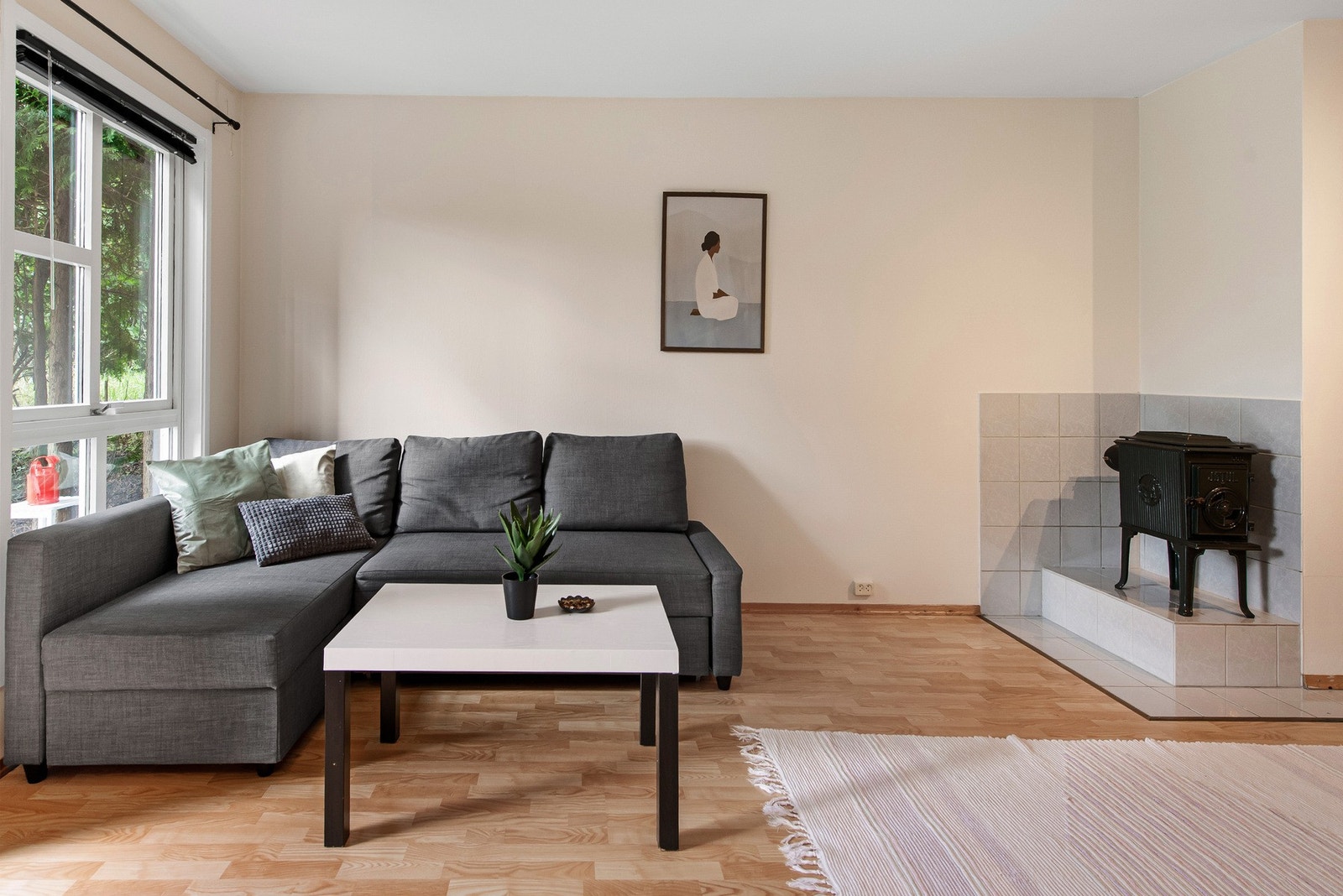 Her får du mulighet til å møblere med sittegrupper, ulike hylleløsninger, TV-seksjon og spisestue. Galleribilde