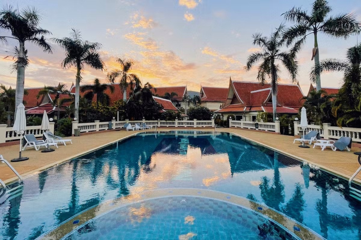 Hoved saltvanns basseng Galleribilde