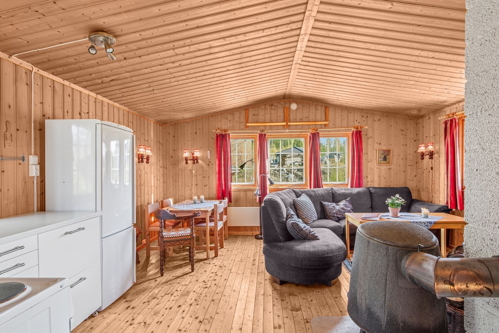 Stuen er et rom for avkobling og hygge. Et sted å gjenoppleve dagen som var og legge planer for de som kommer. Galleribilde