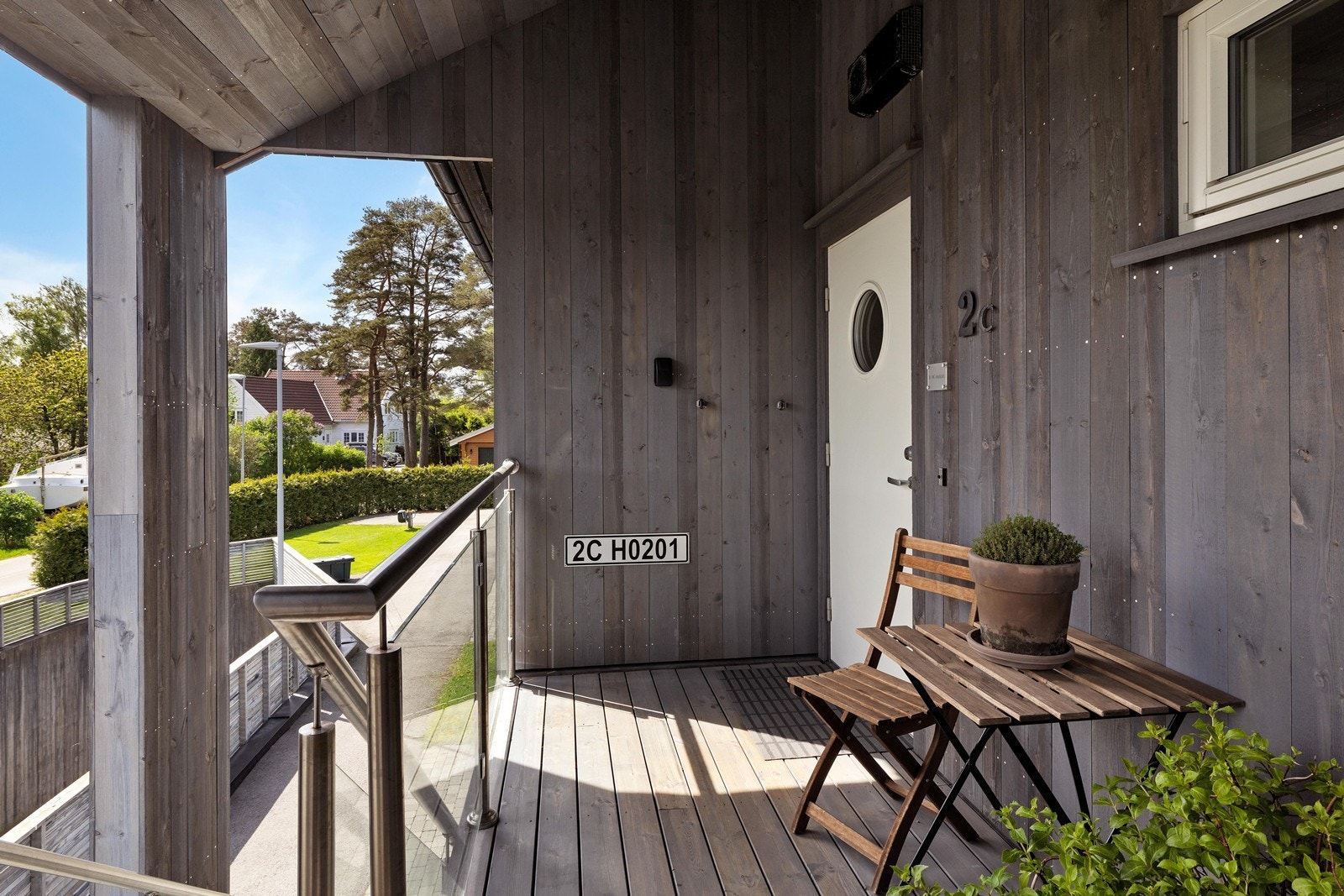 Inngangsparti. Galleribilde