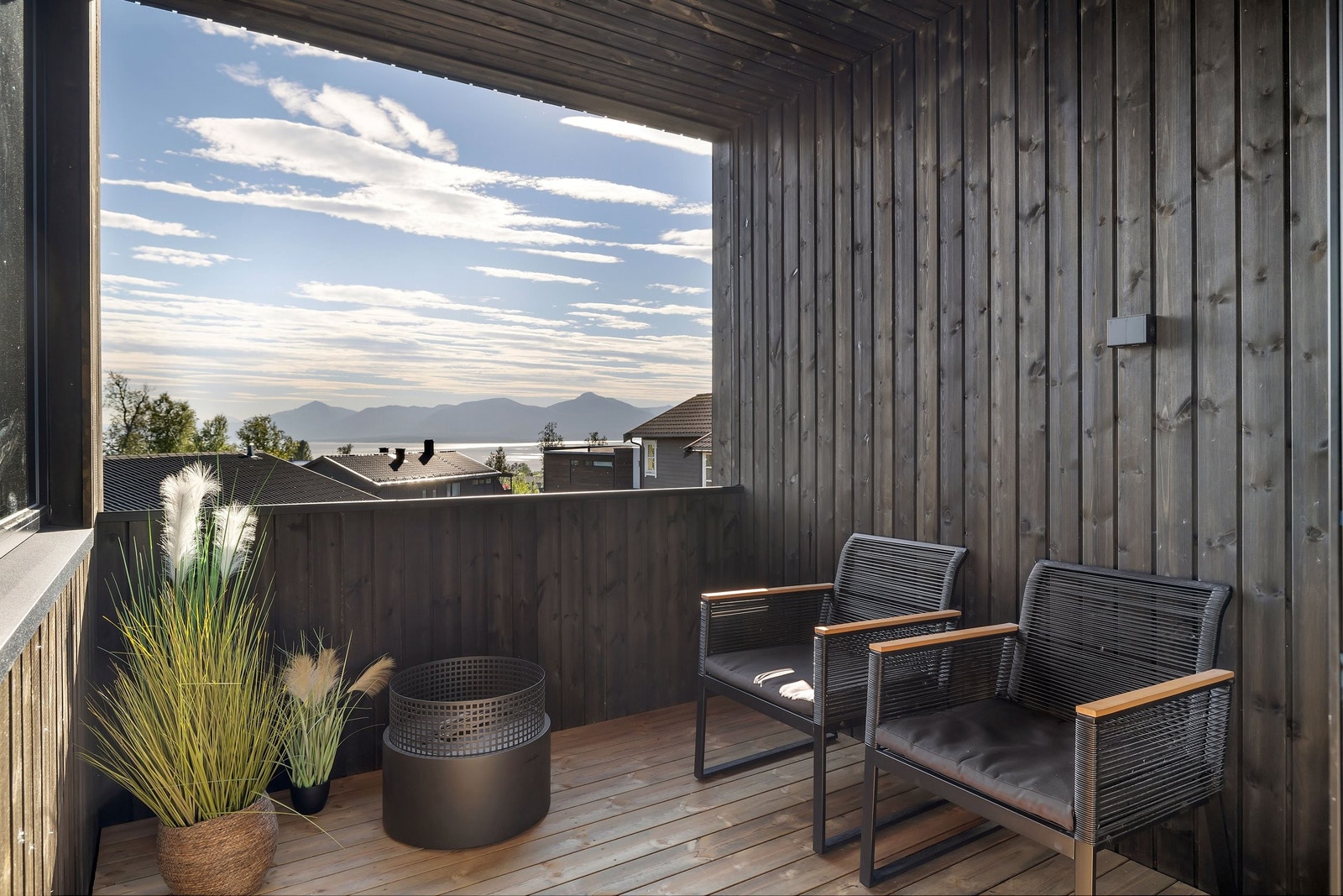 Terrasse mot sør Galleribilde