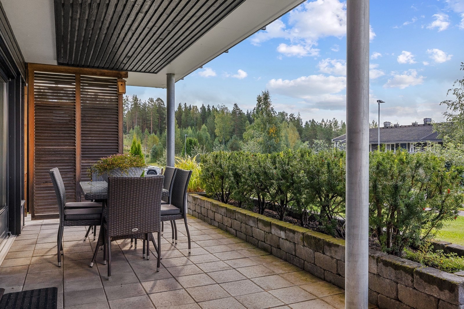 Den gode størrelsen på ca. 26m² gir god plass til sittegrupper etter eget ønske og behov. Galleribilde