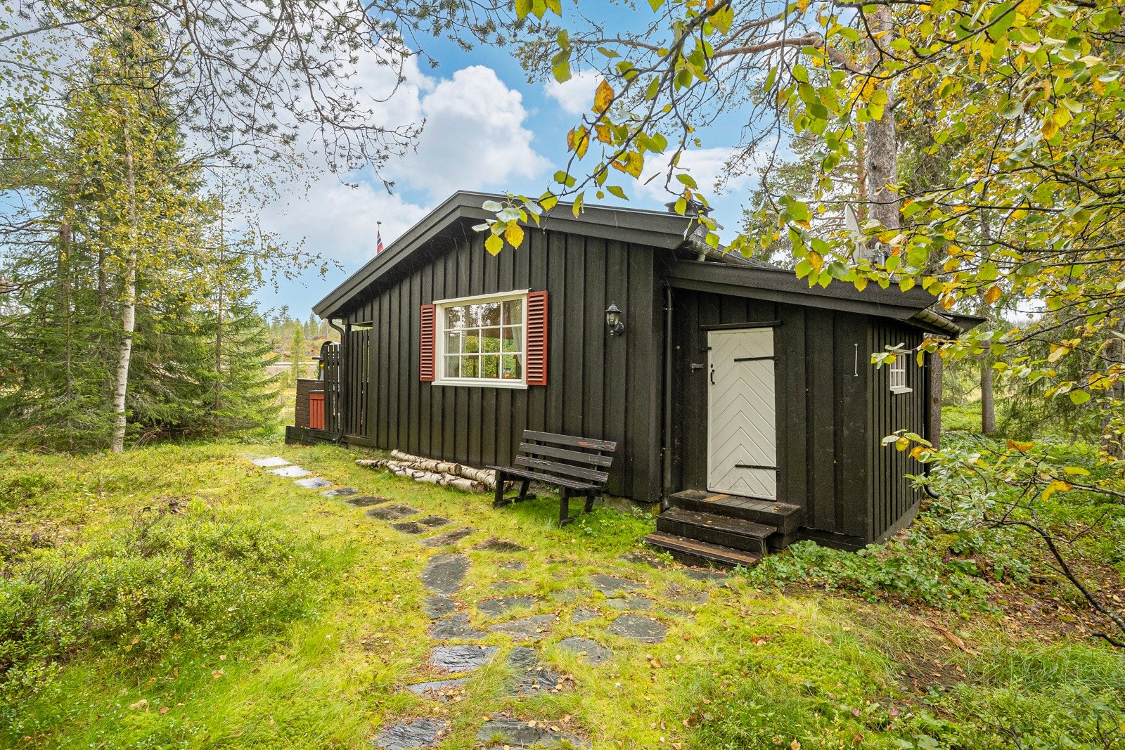 Bod på baksiden av hytta. Galleribilde