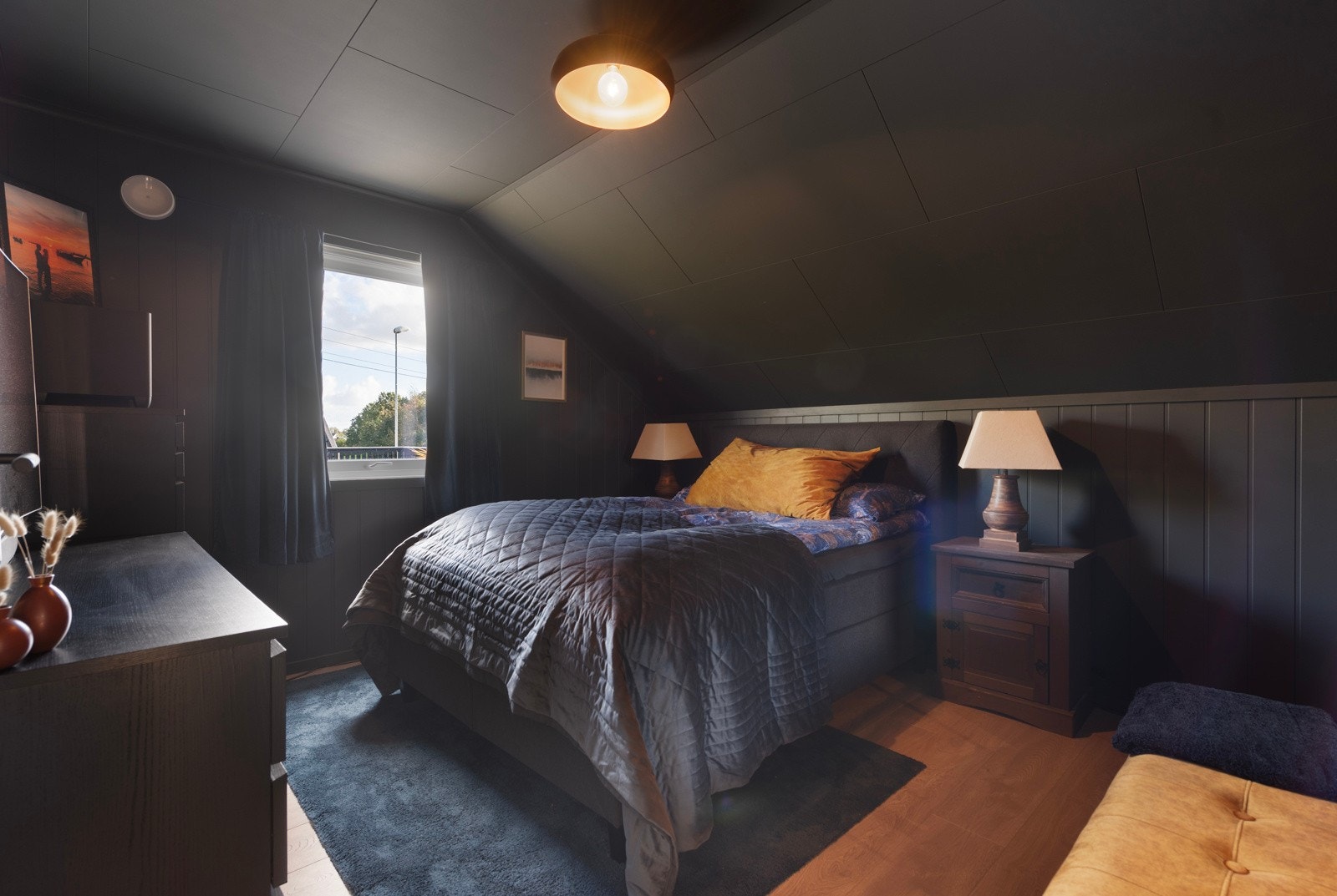 Boligen har 3 soverom i 2.etasje Galleribilde