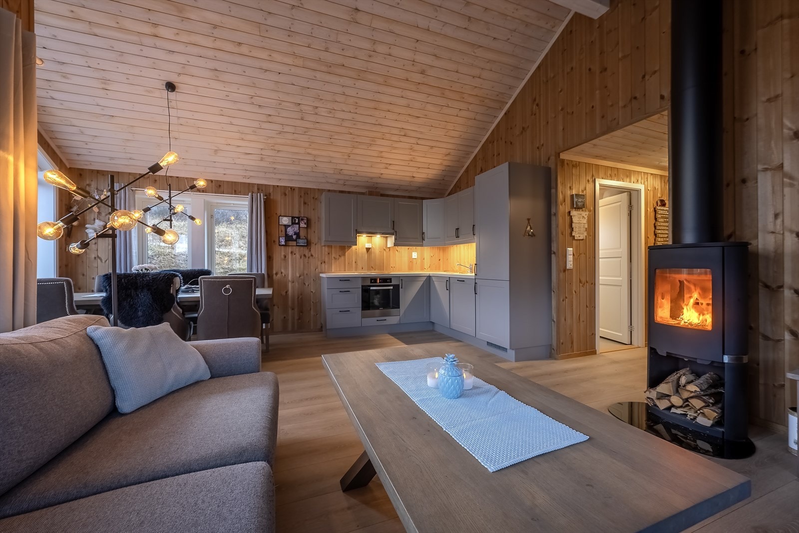 Stue/kjøkken Galleribilde