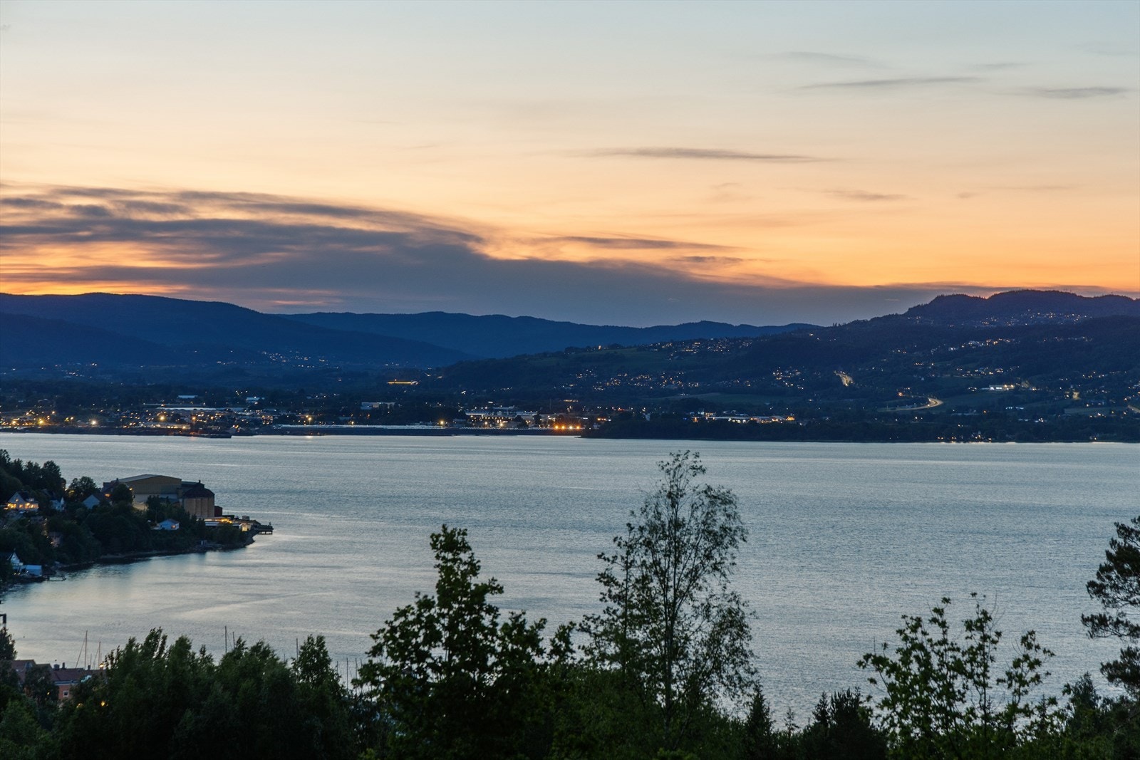 Utsikten oppover Lierdalen Galleribilde