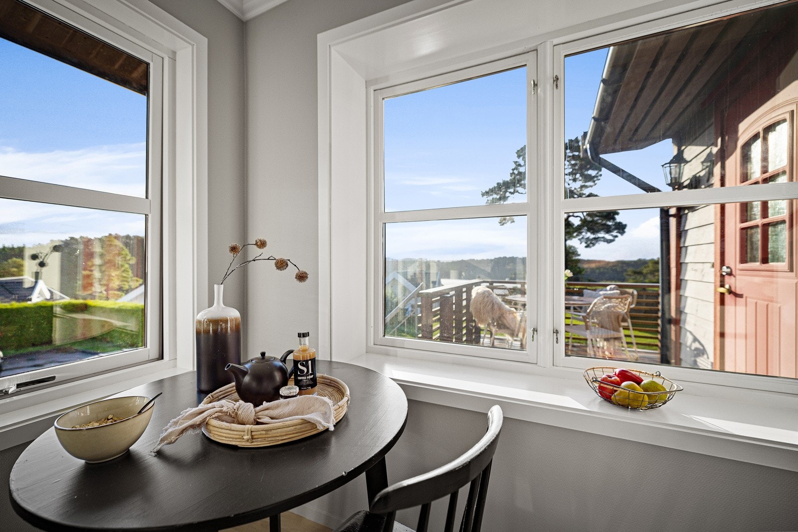 Fin utsikt og naturlig lys. Galleribilde