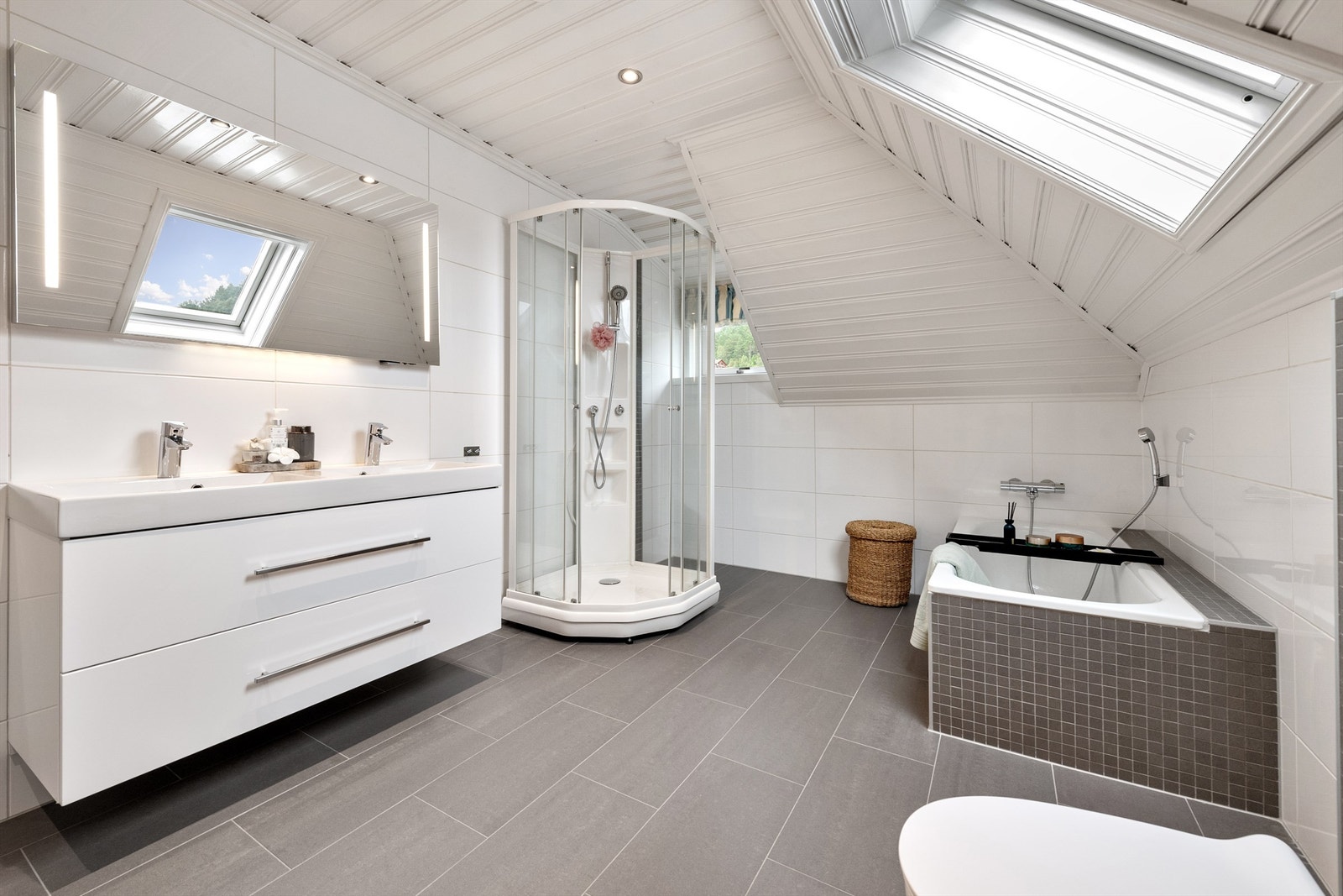 Bad på loft Galleribilde