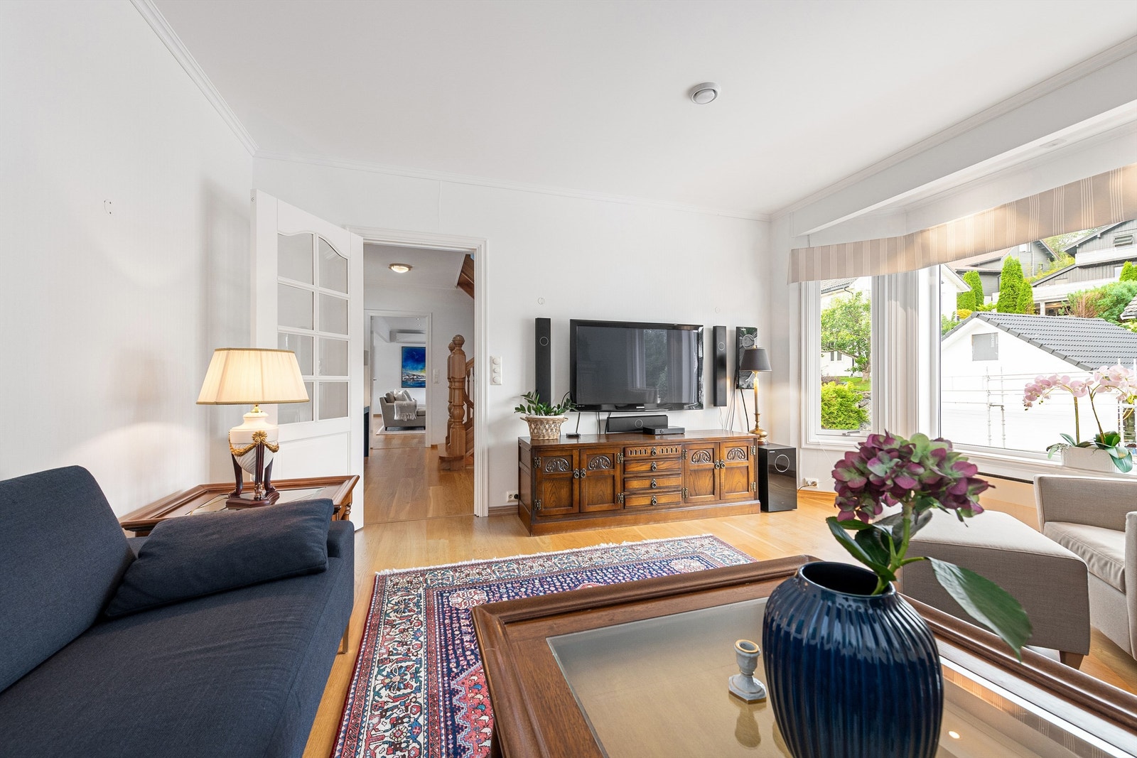 Store vindusflayter på tv-sturen som vender mot nord Galleribilde