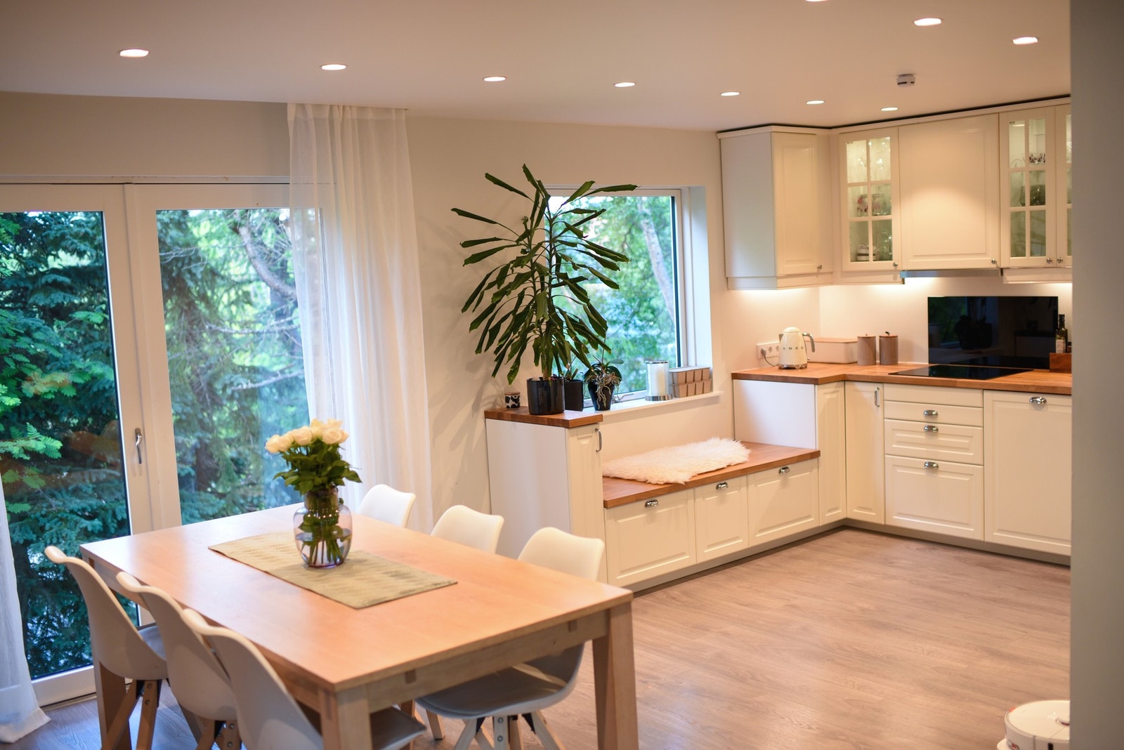 Velkommen til Langørveien 12 A - halvpart av vertikaldelt bolig med utsikt Galleribilde